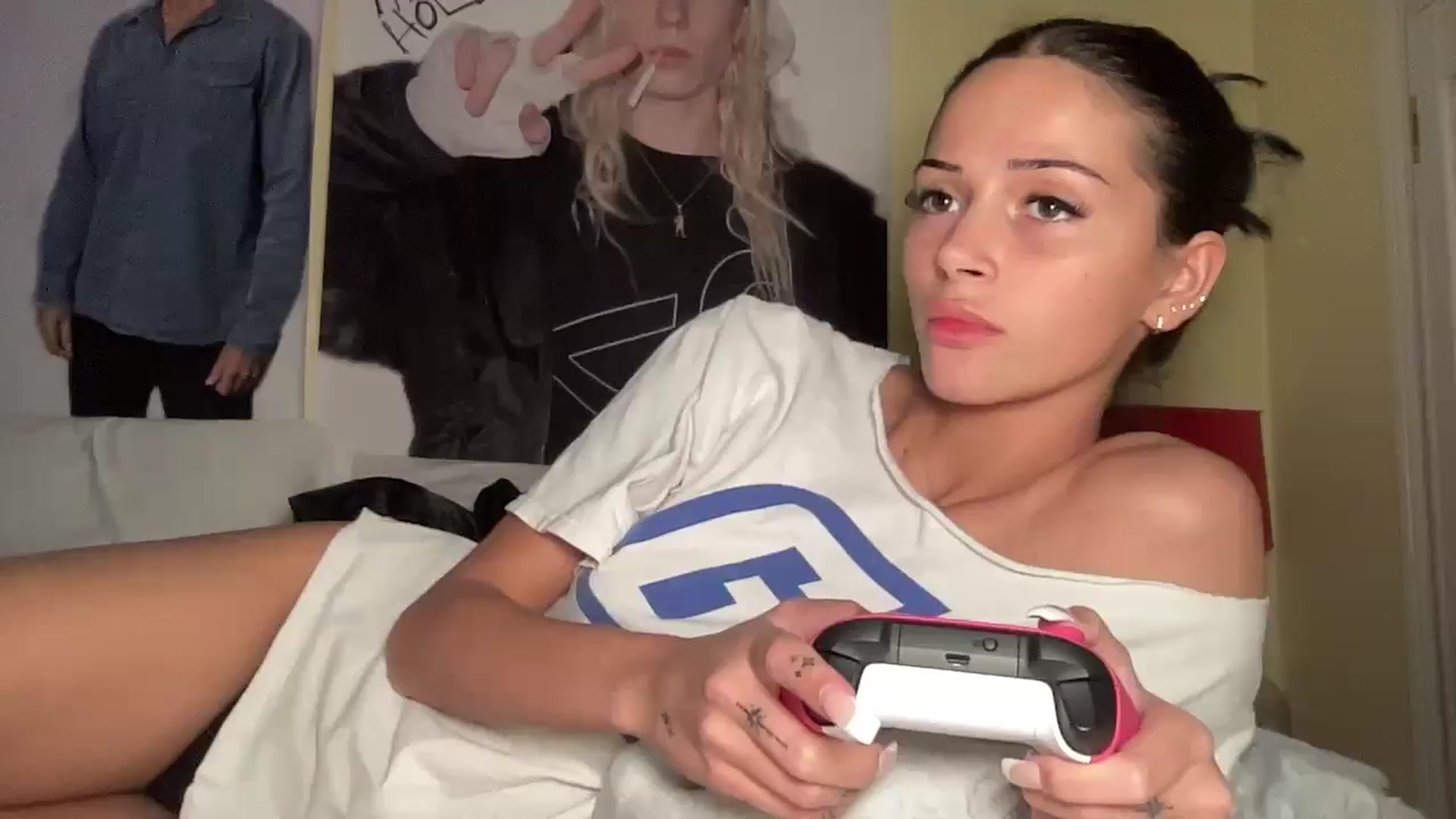 Gallery image thumbnail from Alliefrost's myfreecams stream on, 11/10/2025, 04:53 image 1 of 20