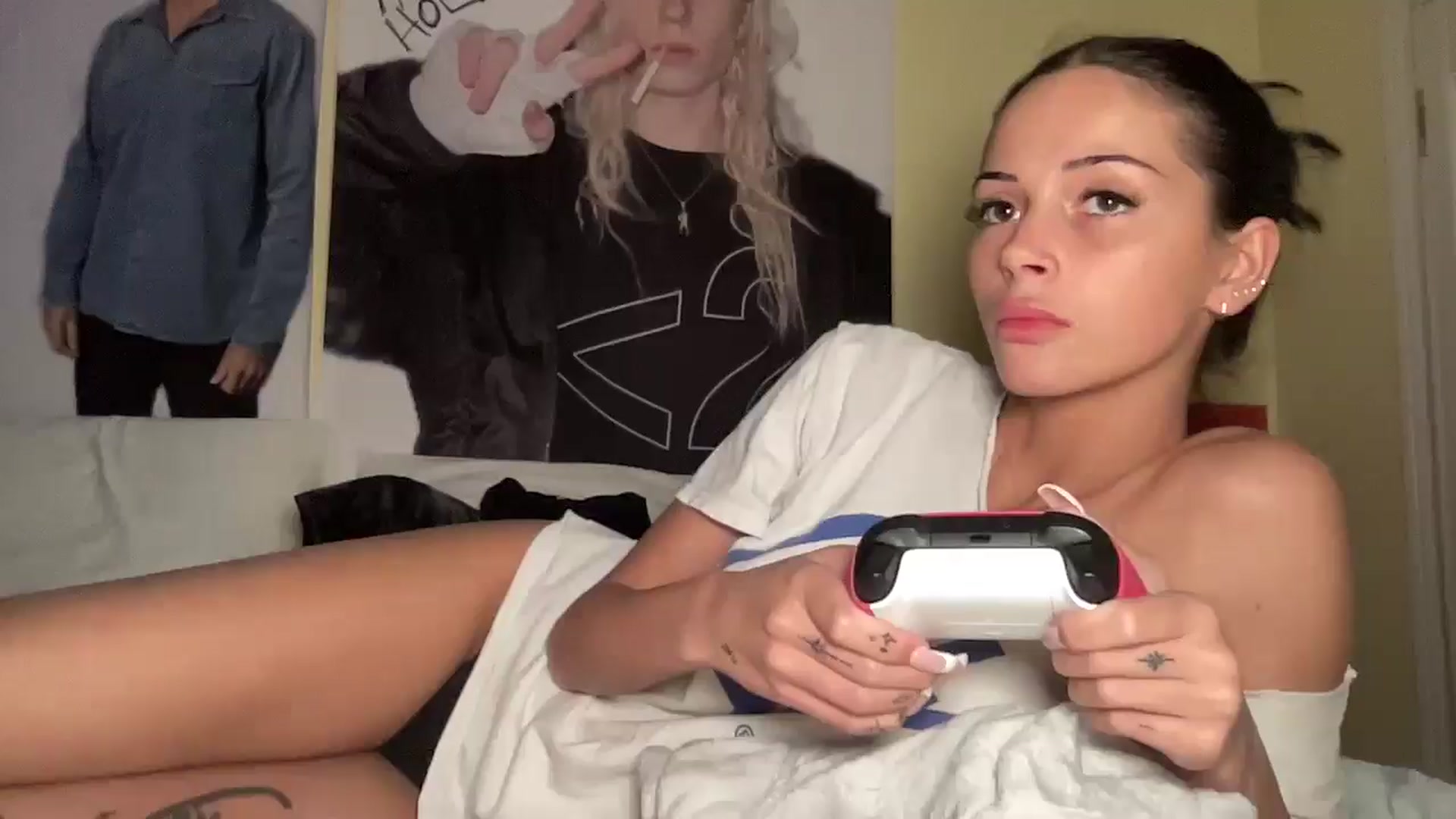 Gallery image thumbnail from Alliefrost's myfreecams stream on, 11/10/2025, 04:53 image 17 of 20