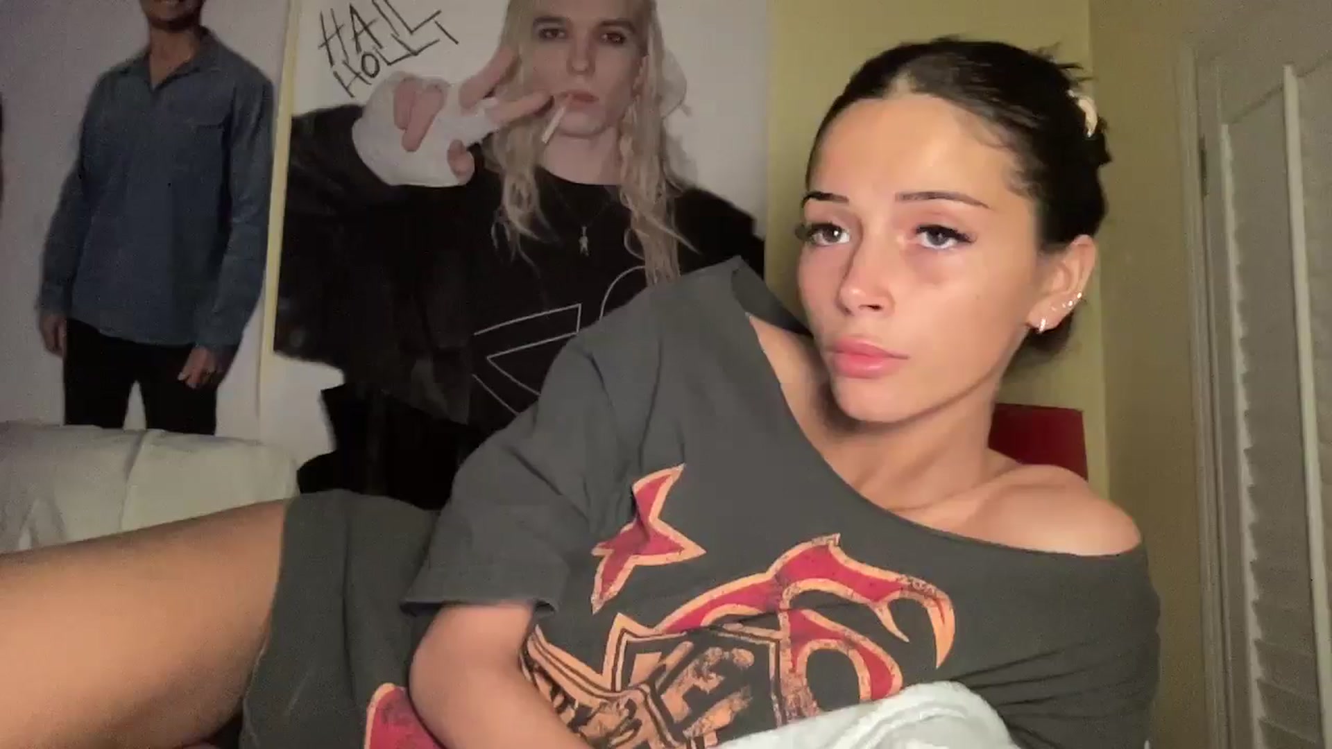 Gallery image thumbnail from Alliefrost's myfreecams stream on, 11/12/2025, 24:45 image 6 of 20
