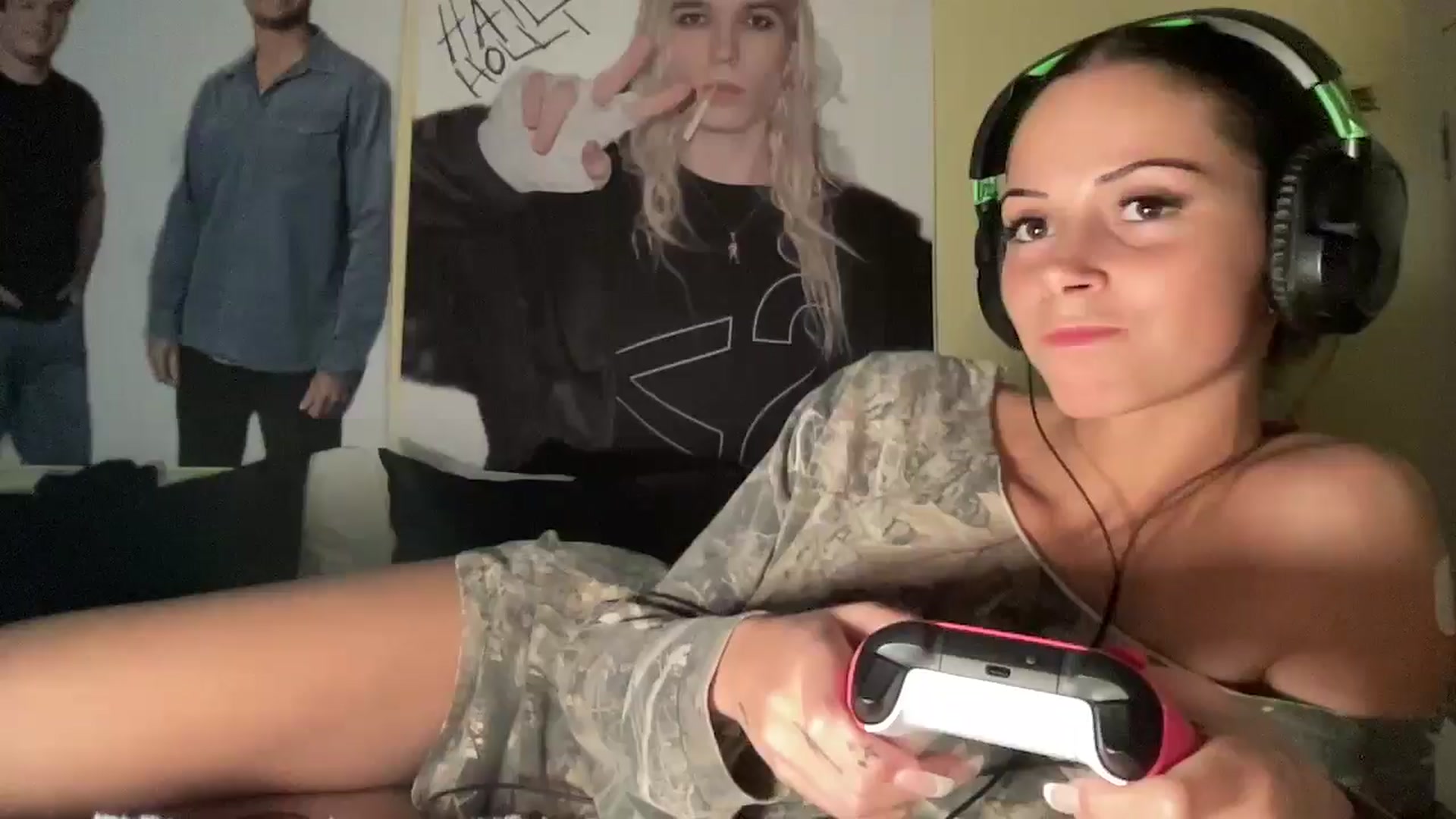 Gallery image thumbnail from Alliefrost's myfreecams stream on, 11/13/2025, 03:02 image 9 of 20