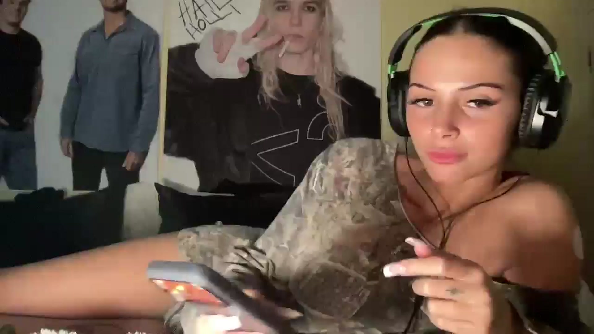 Gallery image thumbnail from Alliefrost's myfreecams stream on, 11/13/2025, 03:02 image 10 of 20