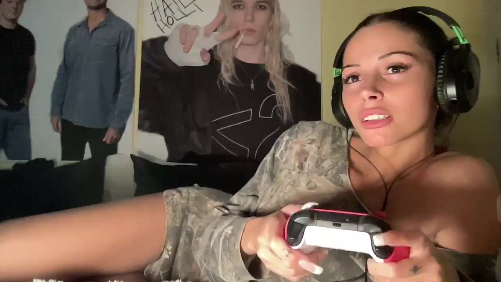 Gallery image thumbnail from Alliefrost's myfreecams stream on, 11/13/2025, 03:02 image 15 of 20