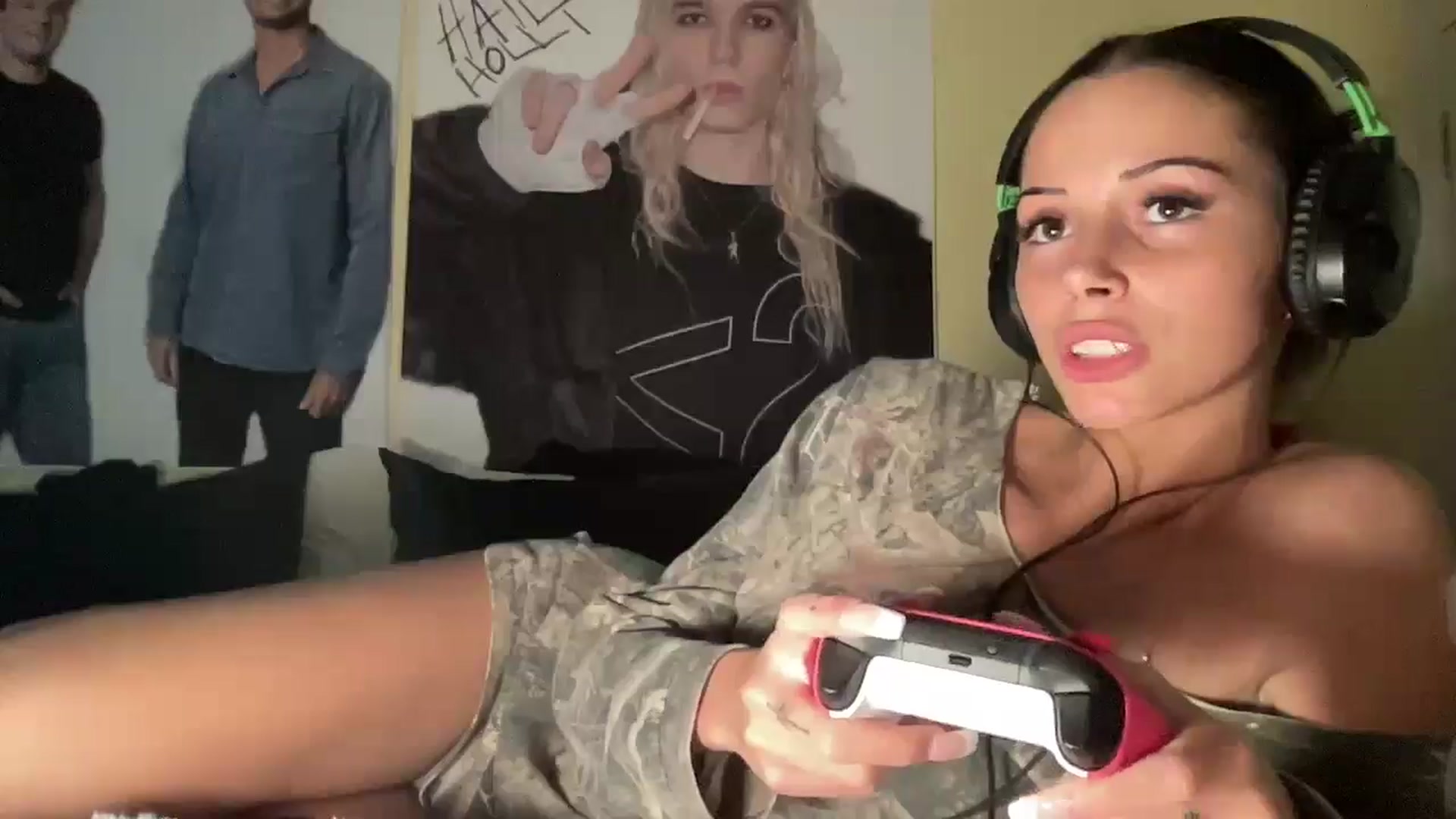 Gallery image thumbnail from Alliefrost's myfreecams stream on, 11/13/2025, 03:02 image 19 of 20