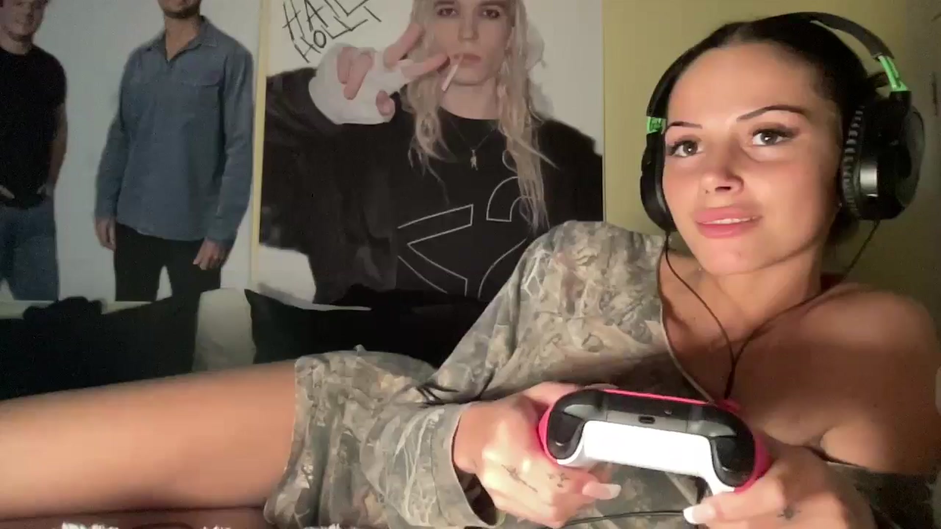 Gallery image thumbnail from Alliefrost's myfreecams stream on, 11/13/2025, 03:02 image 14 of 20