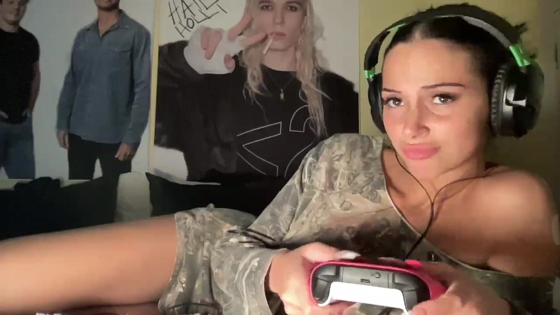 Gallery image thumbnail from Alliefrost's myfreecams stream on, 11/13/2025, 03:02 image 8 of 20