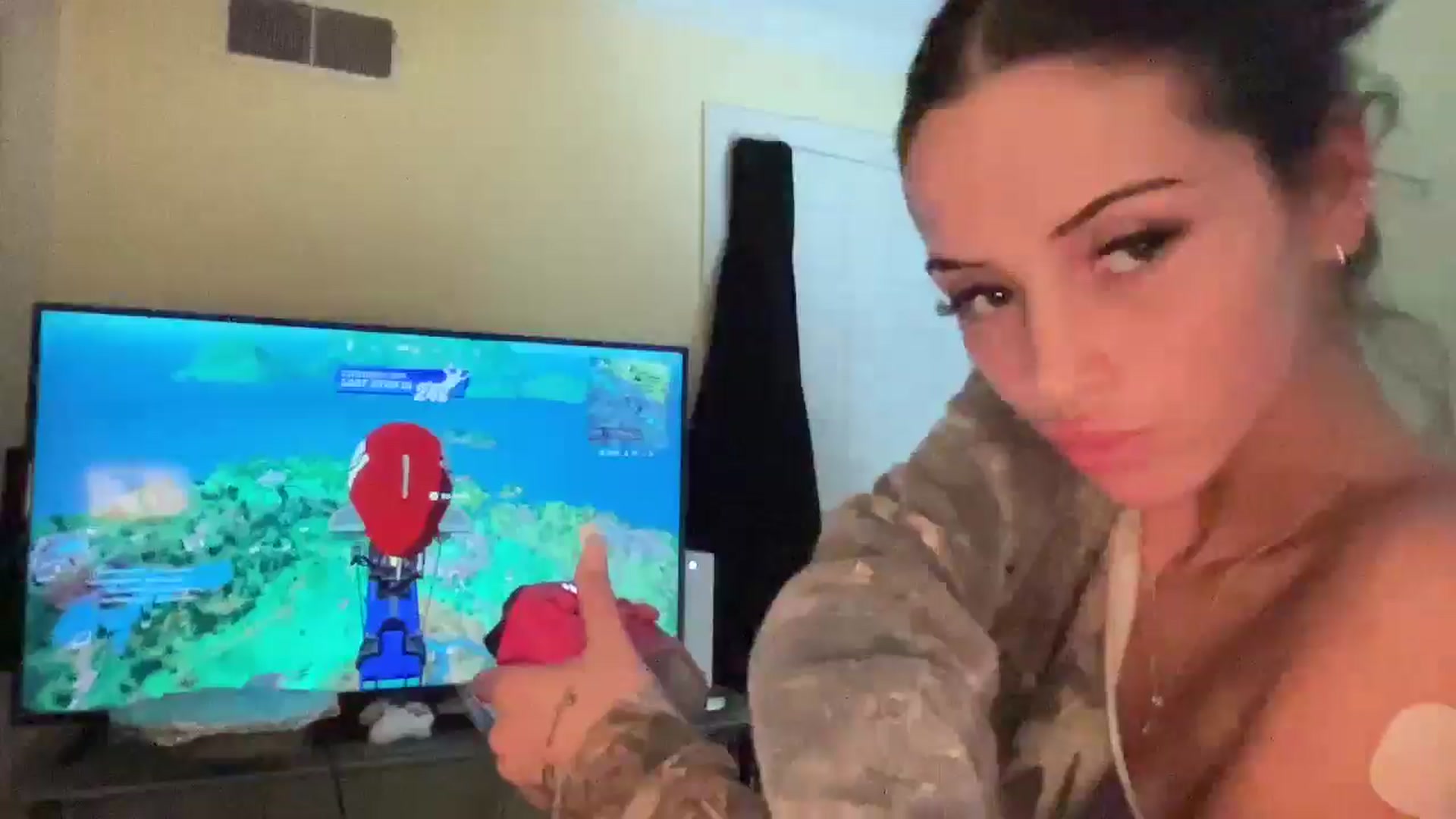 Gallery image thumbnail from Alliefrost's myfreecams stream on, 11/13/2025, 04:30 image 20 of 20