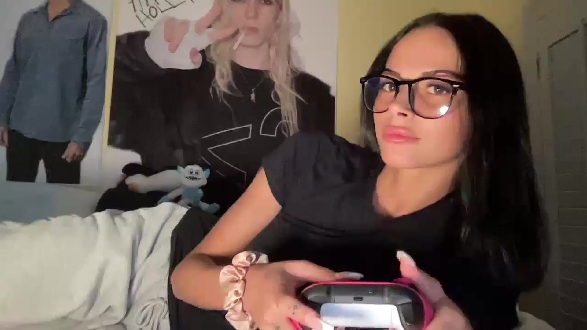 Gallery image thumbnail from Alliefrost's myfreecams stream on, 11/13/2025, 23:45 image 18 of 20