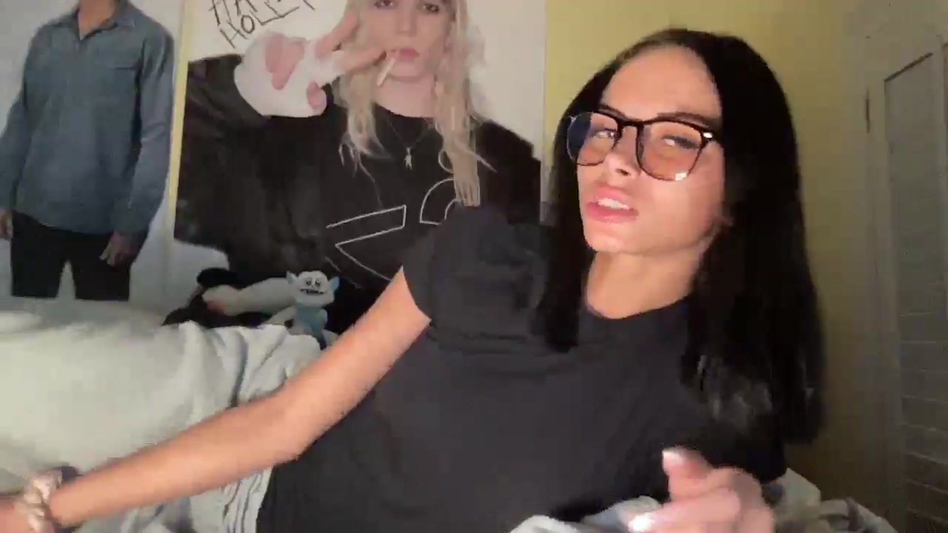 Gallery image thumbnail from Alliefrost's myfreecams stream on, 11/13/2025, 23:45 image 4 of 20