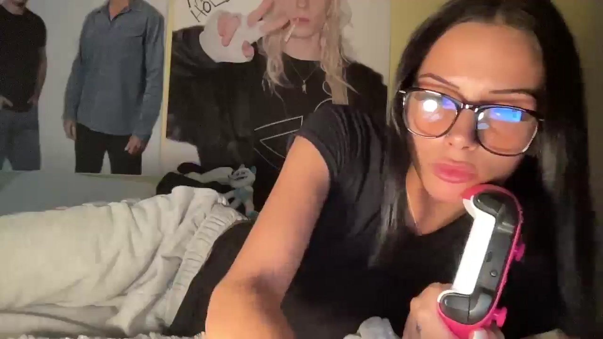 Gallery image thumbnail from Alliefrost's myfreecams stream on, 11/14/2025, 02:07 image 9 of 20