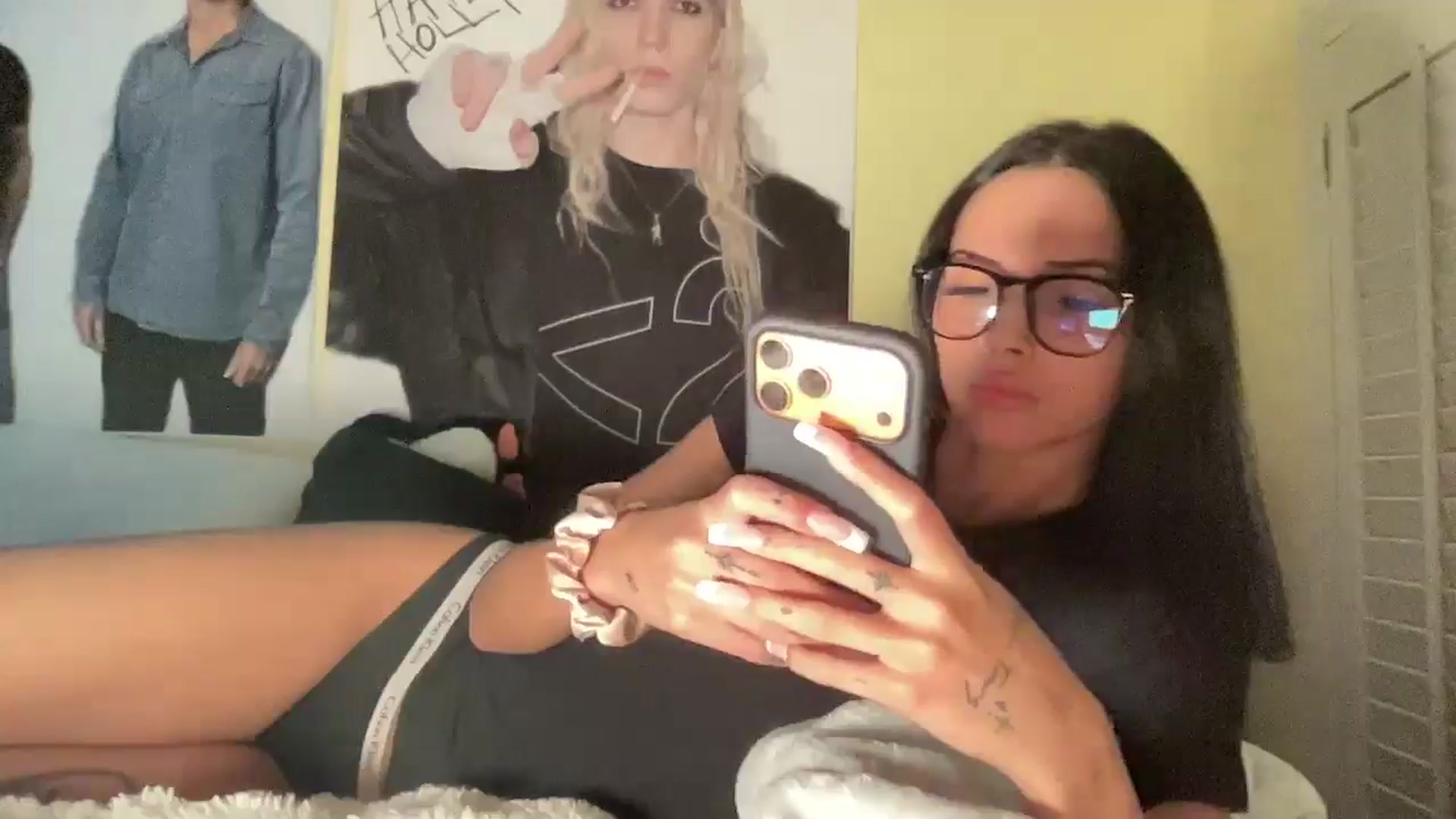 Gallery image thumbnail from Alliefrost's myfreecams stream on, 11/14/2025, 03:47 image 13 of 20