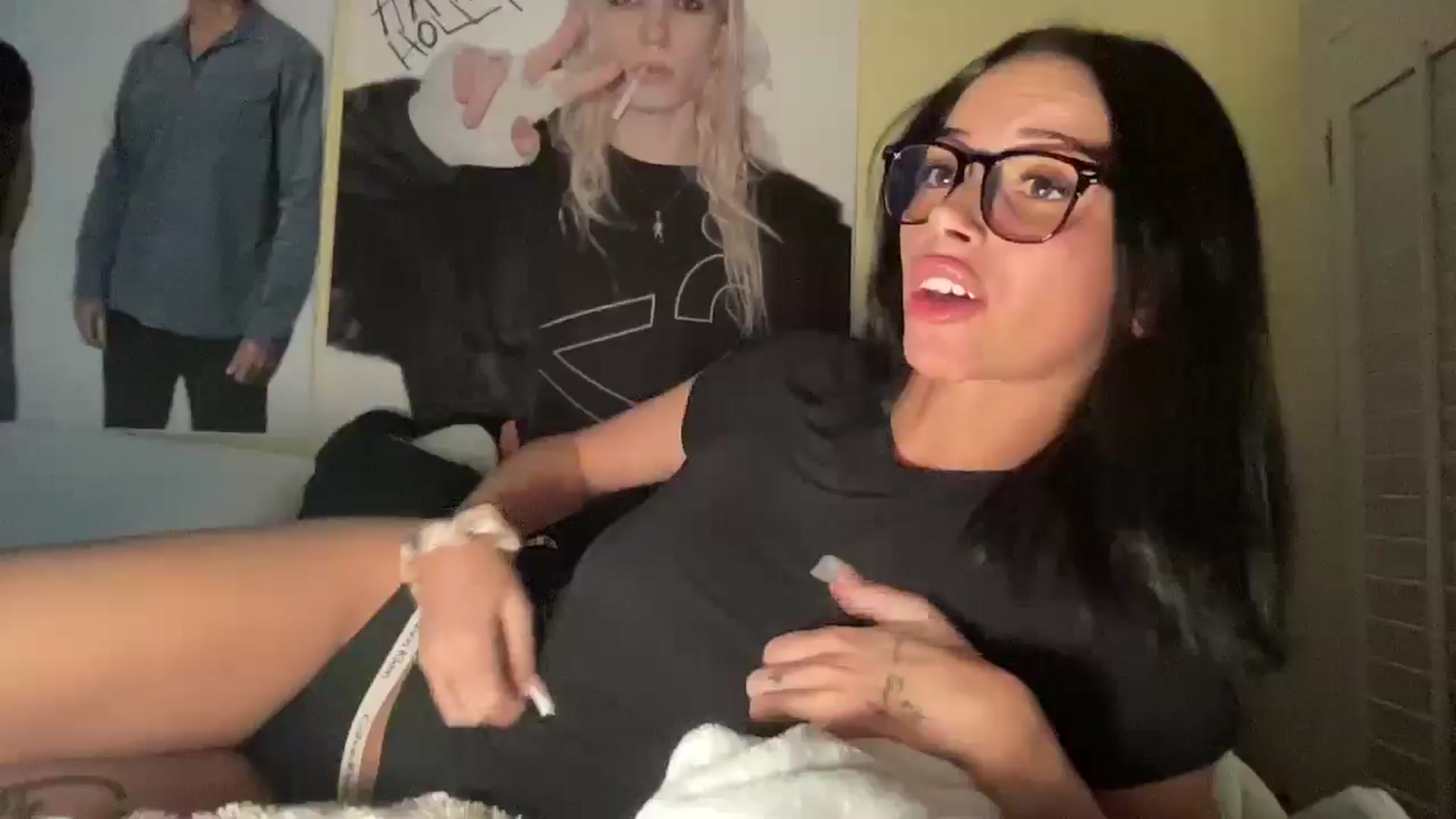 Gallery image thumbnail from Alliefrost's myfreecams stream on, 11/14/2025, 03:47 image 12 of 20
