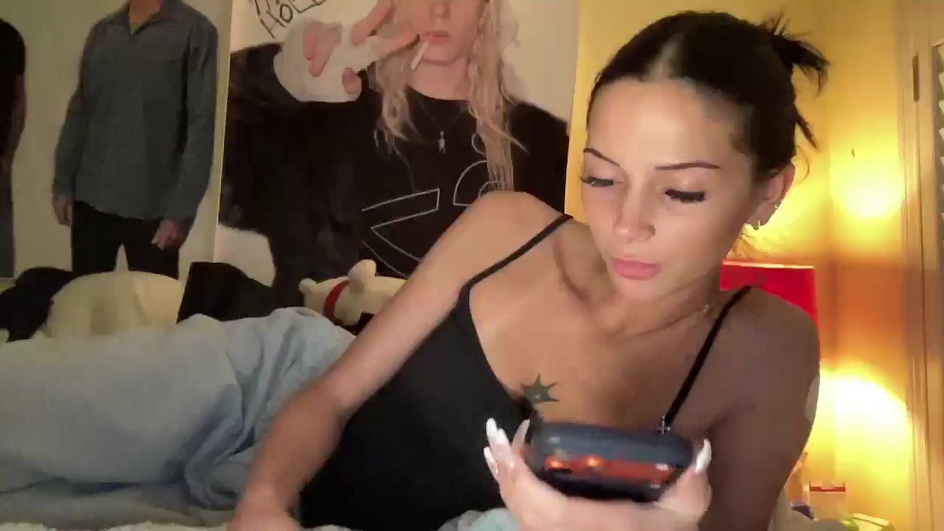 Gallery image thumbnail from Alliefrost's myfreecams stream on, 11/17/2025, 01:32 image 3 of 20