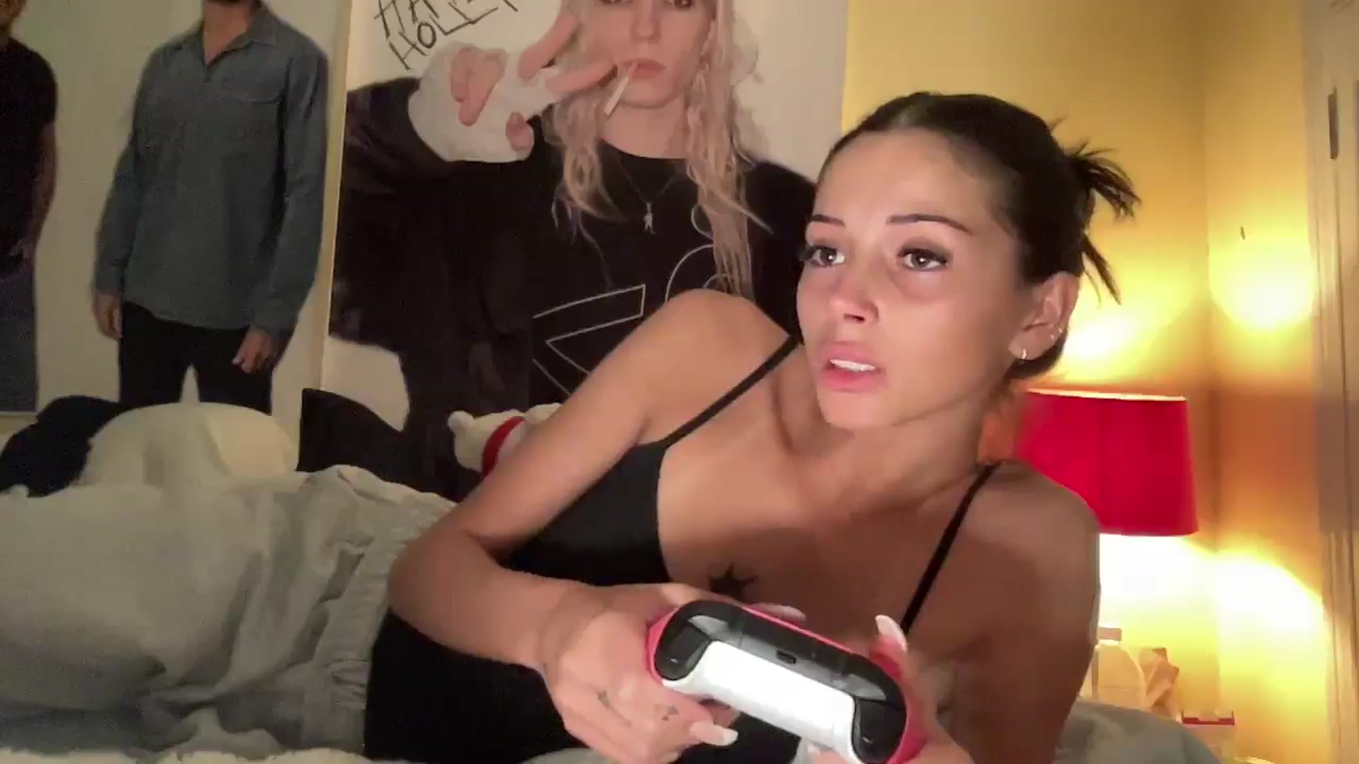 Gallery image thumbnail from Alliefrost's myfreecams stream on, 11/17/2025, 02:10 image 13 of 20