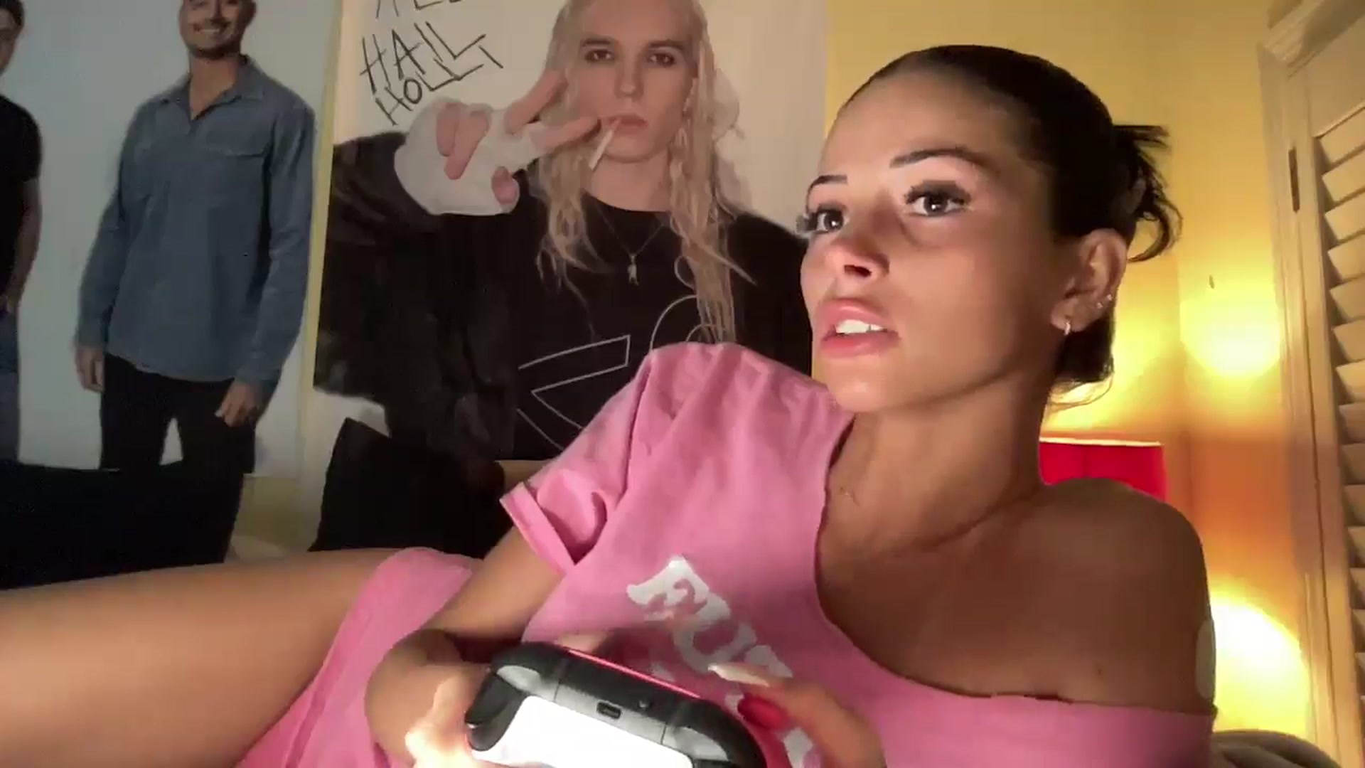 Gallery image thumbnail from Alliefrost's myfreecams stream on, 11/18/2025, 03:14 image 18 of 20