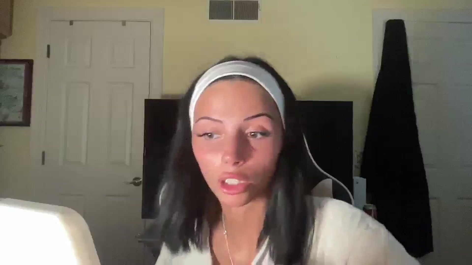 Gallery image thumbnail from Alliefrost's myfreecams stream on, 11/22/2025, 02:34 image 20 of 20