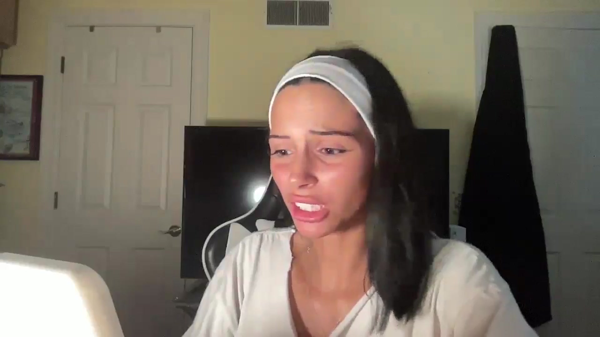 Gallery image thumbnail from Alliefrost's myfreecams stream on, 11/22/2025, 02:34 image 4 of 20