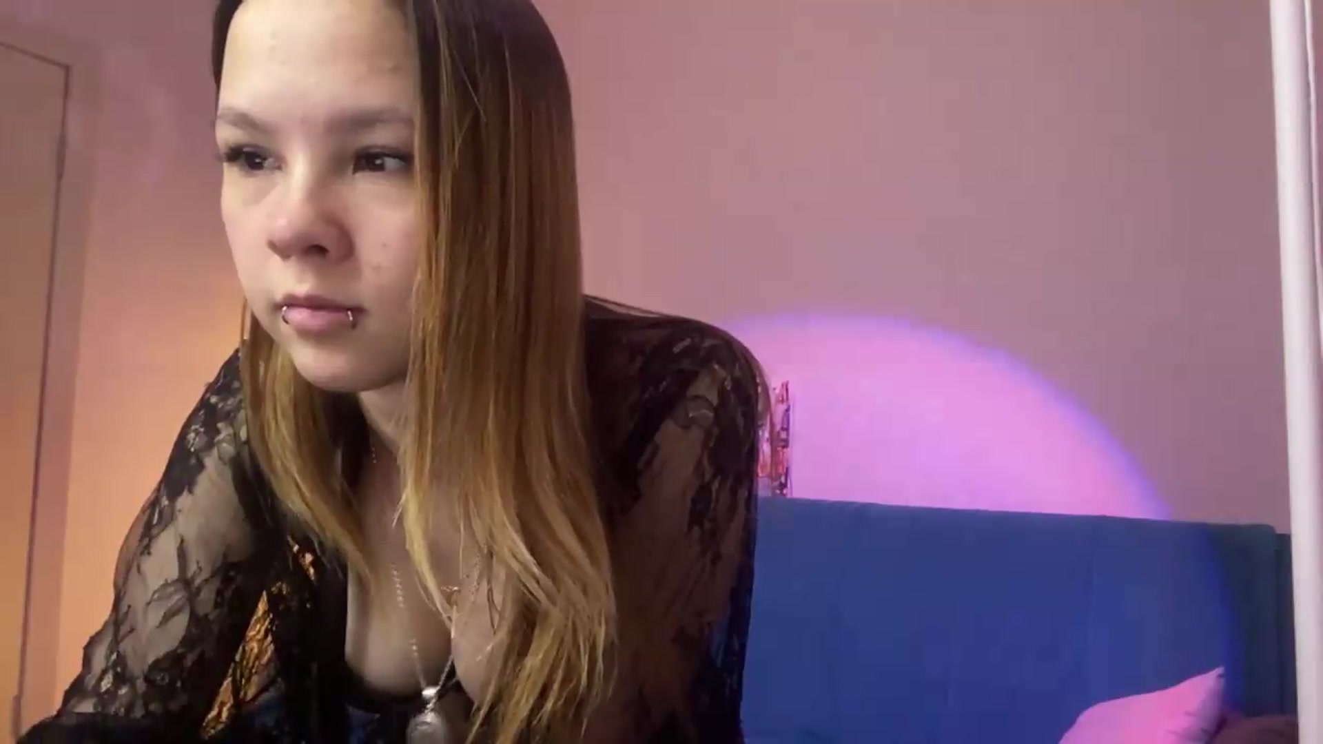 Gallery image thumbnail from AllisonArgentt's myfreecams stream on, 07/16/2026, 10:03 image 4 of 20