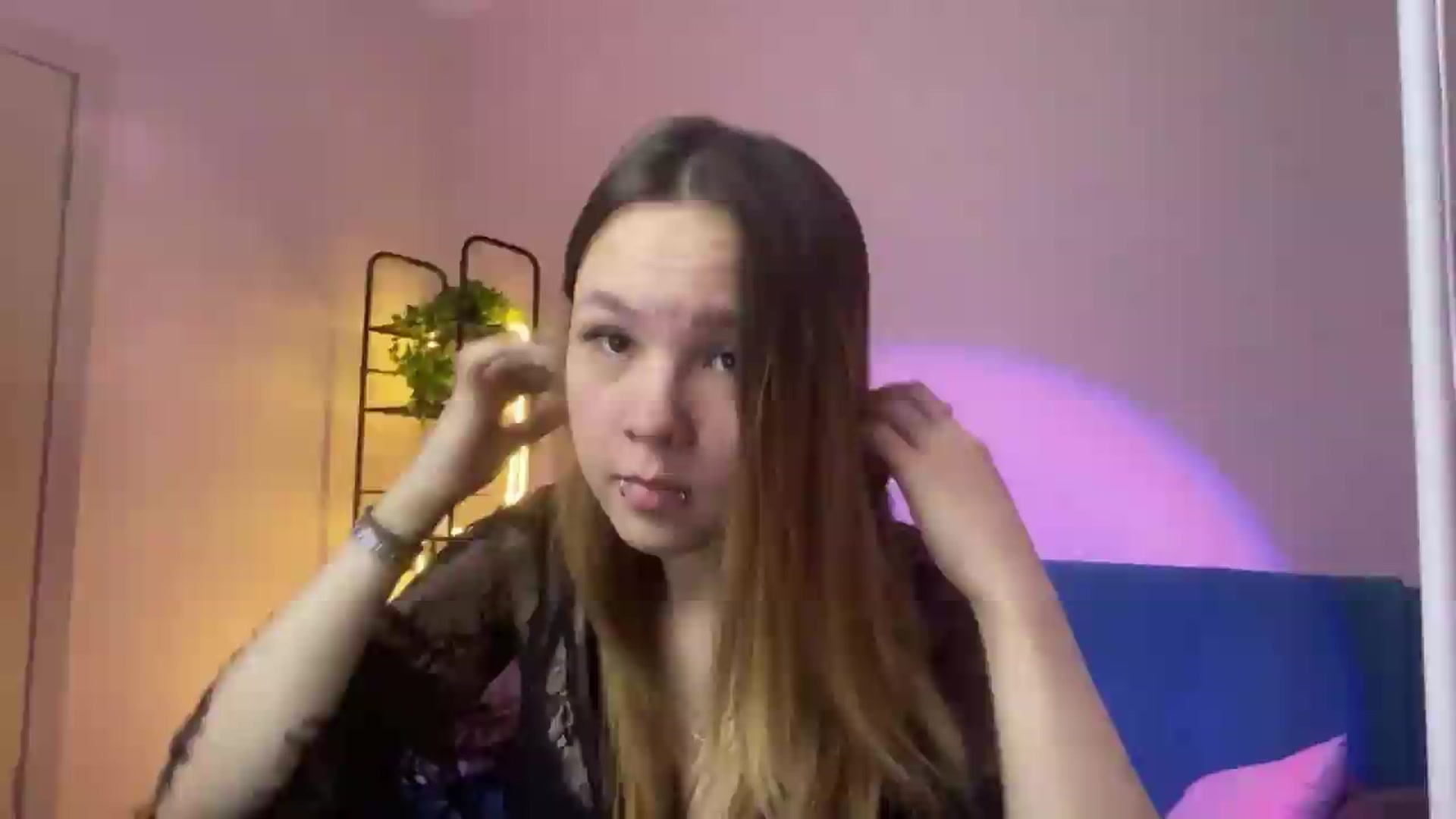 Gallery image thumbnail from AllisonArgentt's myfreecams stream on, 07/16/2026, 10:03 image 1 of 20
