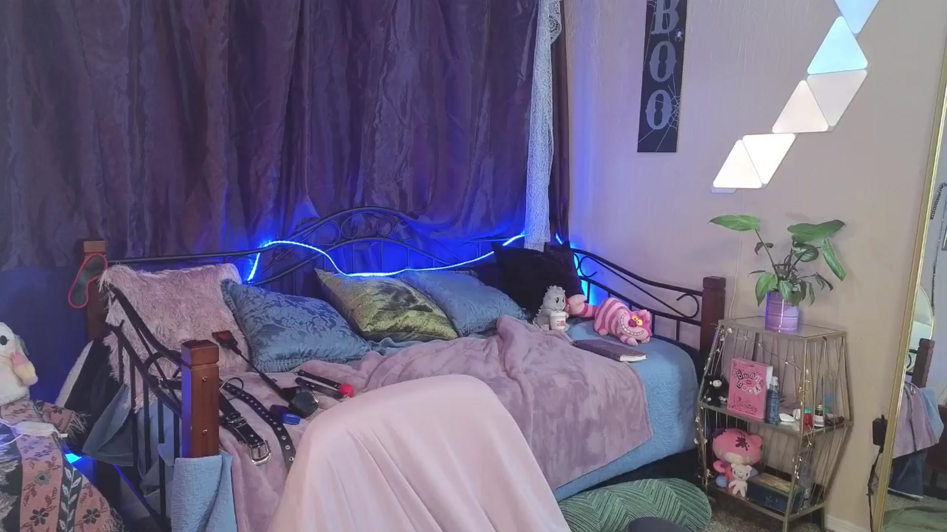 Gallery image thumbnail from AllisonCh4ins's myfreecams stream on, 08/13/2024, 07:24 image 14 of 20
