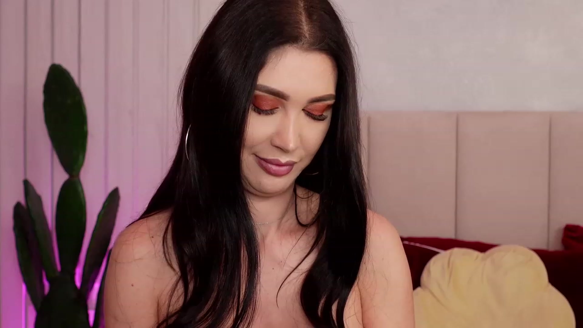 Gallery image thumbnail from AllisonDesire's myfreecams stream on, 11/18/2022, 13:18 image 17 of 20