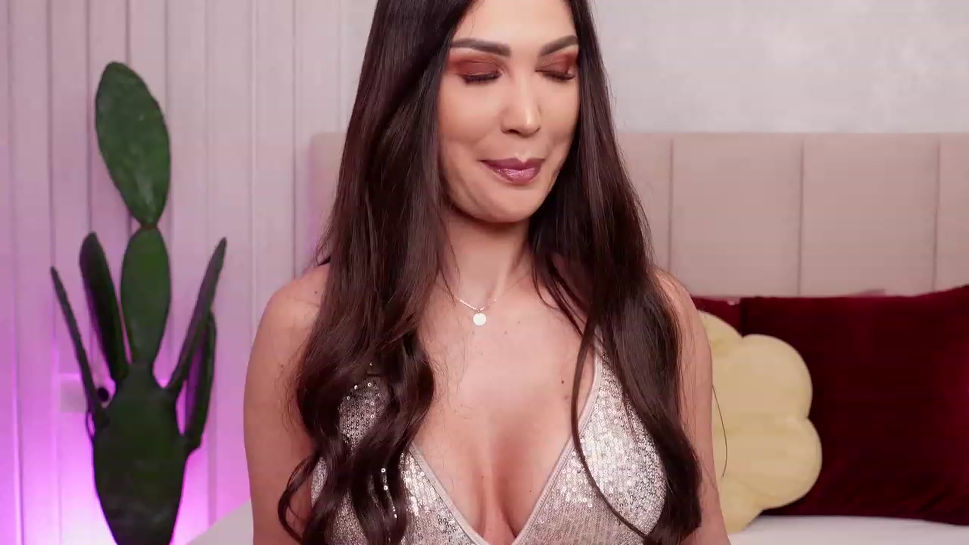 Gallery image thumbnail from AllisonDesire's myfreecams stream on, 04/26/2023, 08:00 image 17 of 20