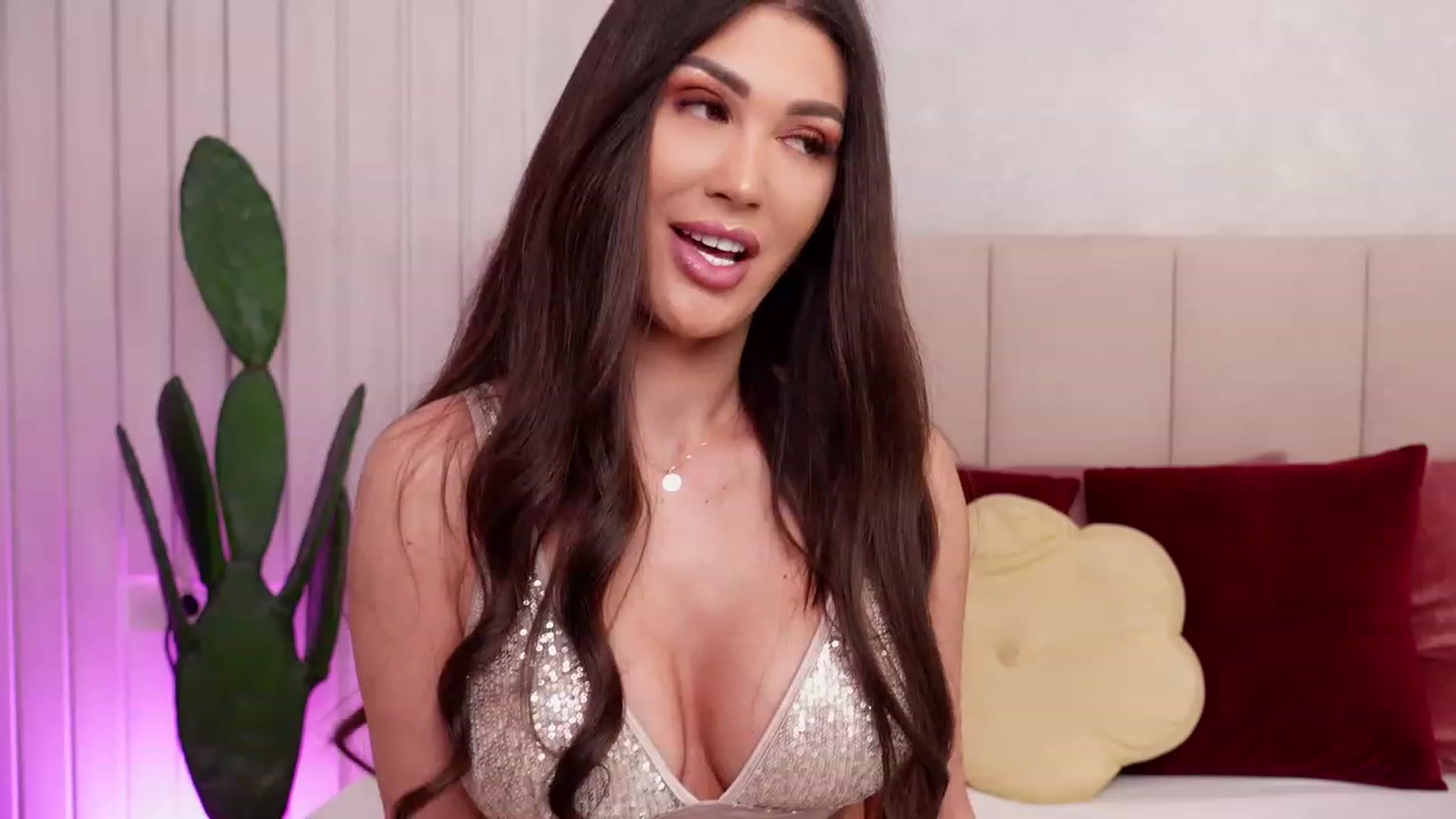 Gallery image thumbnail from AllisonDesire's myfreecams stream on, 04/26/2023, 12:47 image 15 of 20