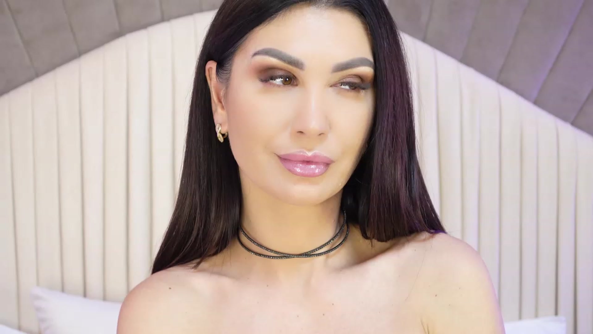 Gallery image thumbnail from AllisonDesire's myfreecams stream on, 11/22/2023, 11:27 image 4 of 20