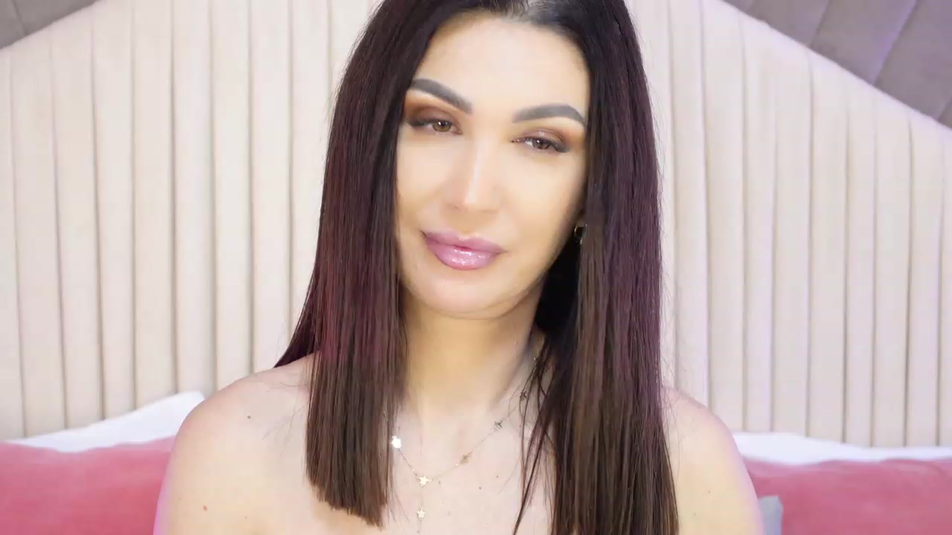 Gallery image thumbnail from AllisonDesire's myfreecams stream on, 12/13/2023, 14:30 image 4 of 20