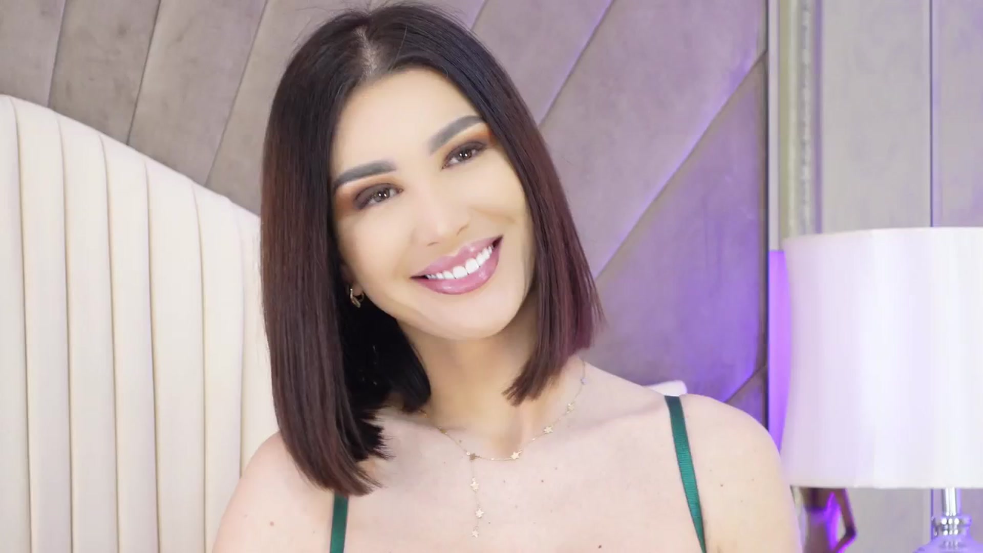 Gallery image thumbnail from AllisonDesire's myfreecams stream on, 03/17/2024, 13:10 image 11 of 20