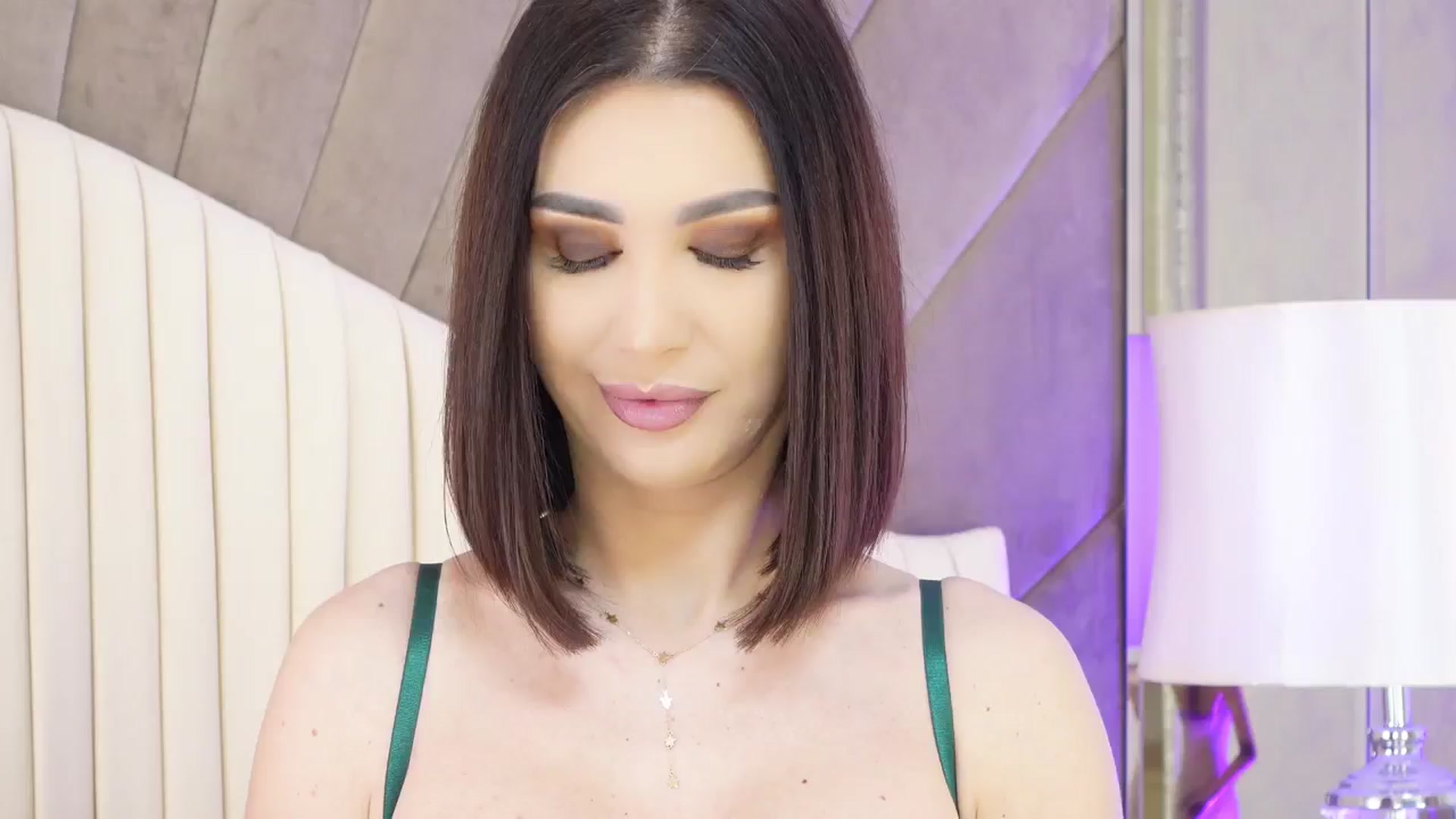 Gallery image thumbnail from AllisonDesire's myfreecams stream on, 03/17/2024, 13:10 image 13 of 20