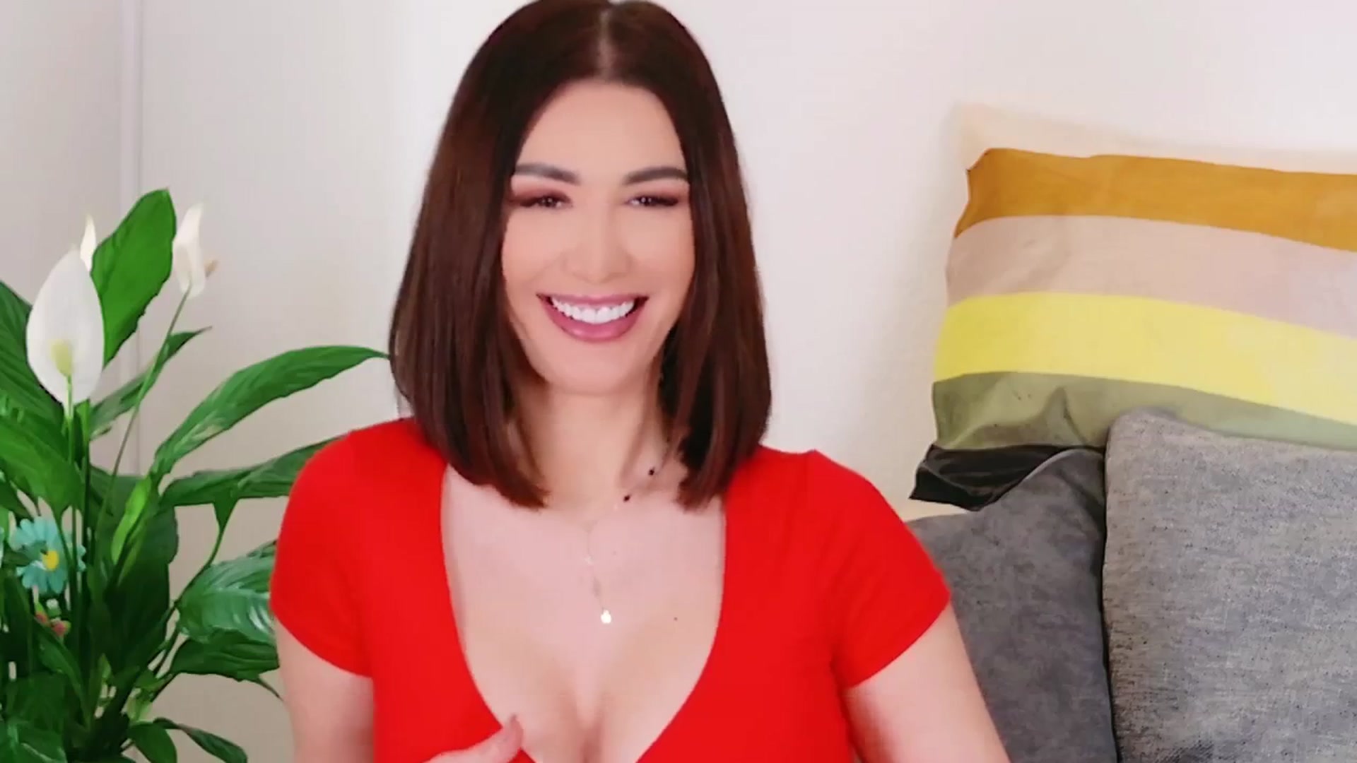 Gallery image thumbnail from AllisonDesire's myfreecams stream on, 04/11/2024, 16:51 image 3 of 20