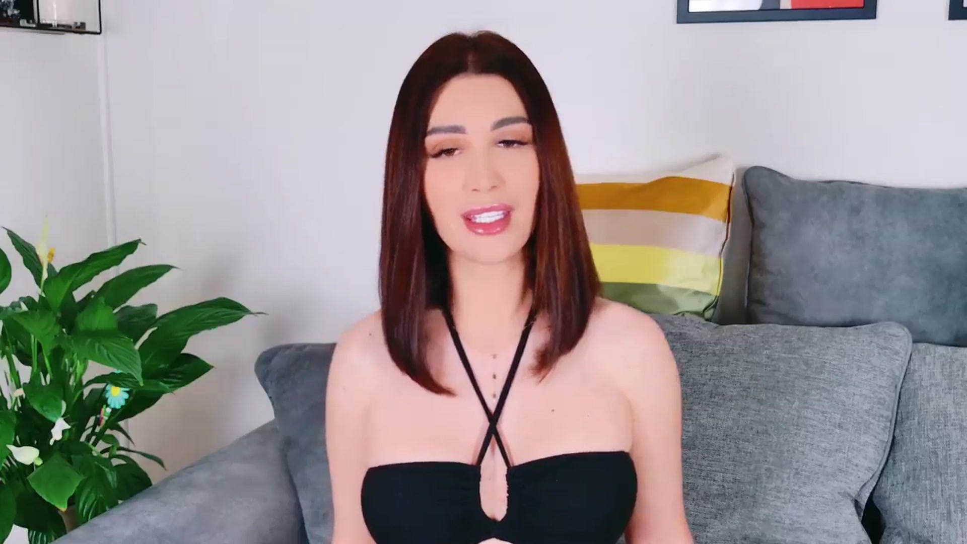 Gallery image thumbnail from AllisonDesire's myfreecams stream on, 05/10/2024, 14:39 image 4 of 20
