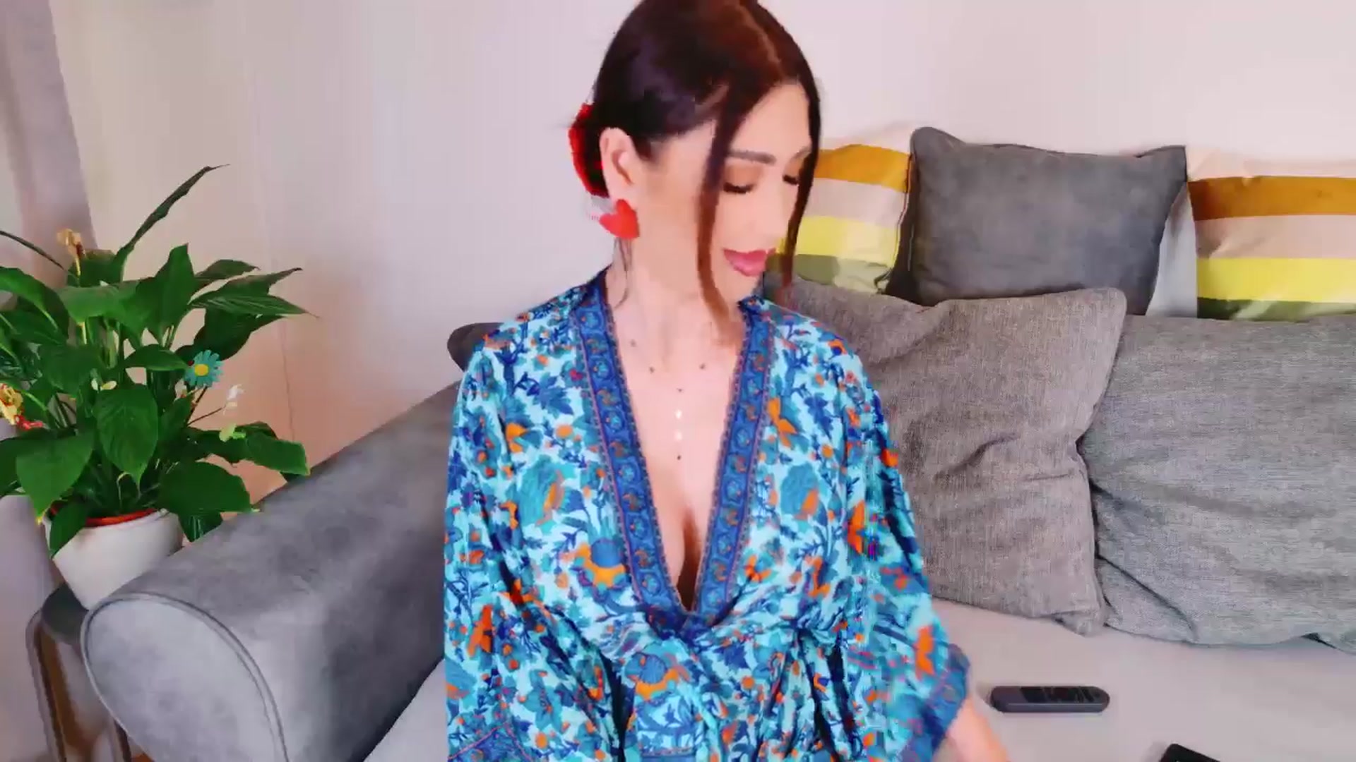 Gallery image thumbnail from AllisonDesire's myfreecams stream on, 05/13/2024, 20:02 image 4 of 20