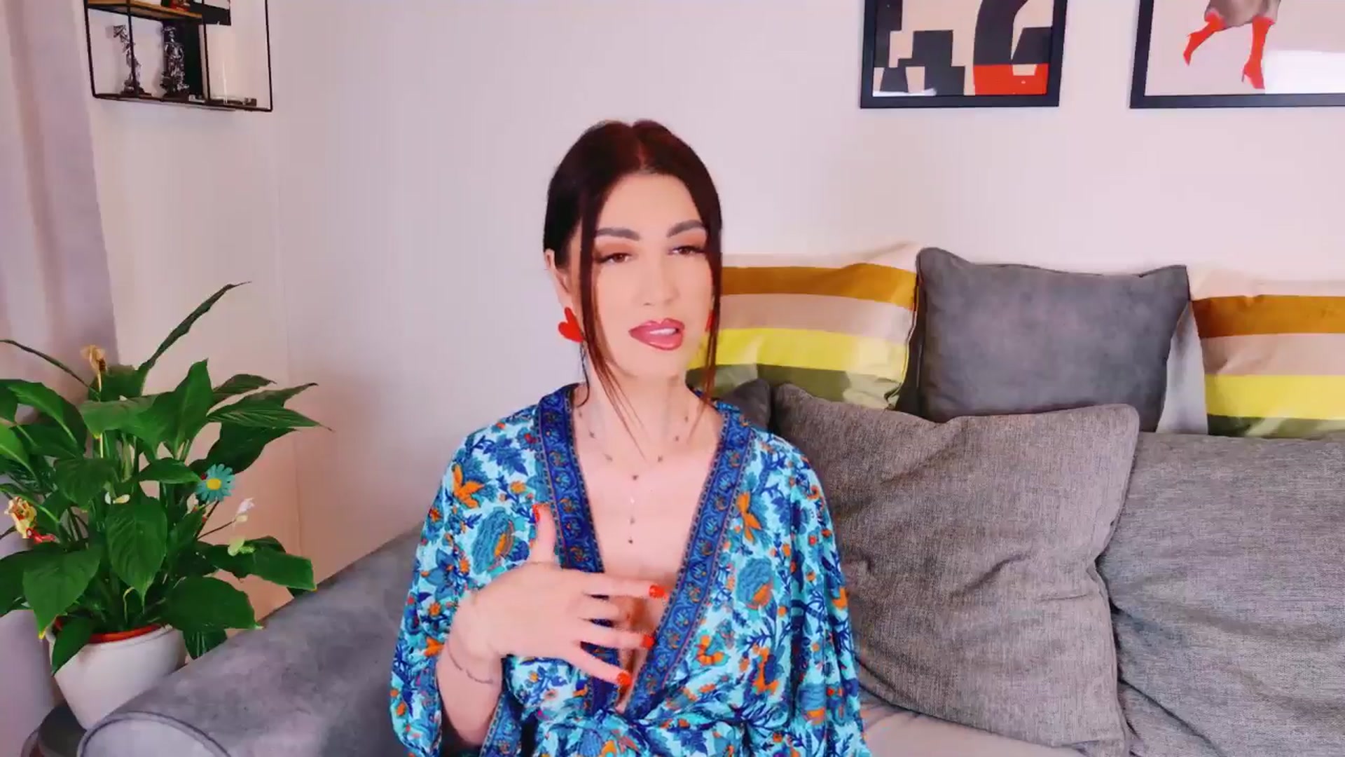 Gallery image thumbnail from AllisonDesire's myfreecams stream on, 05/13/2024, 20:02 image 10 of 20