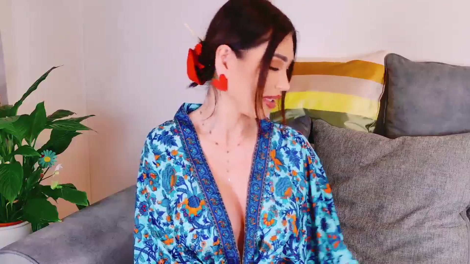 Gallery image thumbnail from AllisonDesire's myfreecams stream on, 05/13/2024, 21:10 image 7 of 20