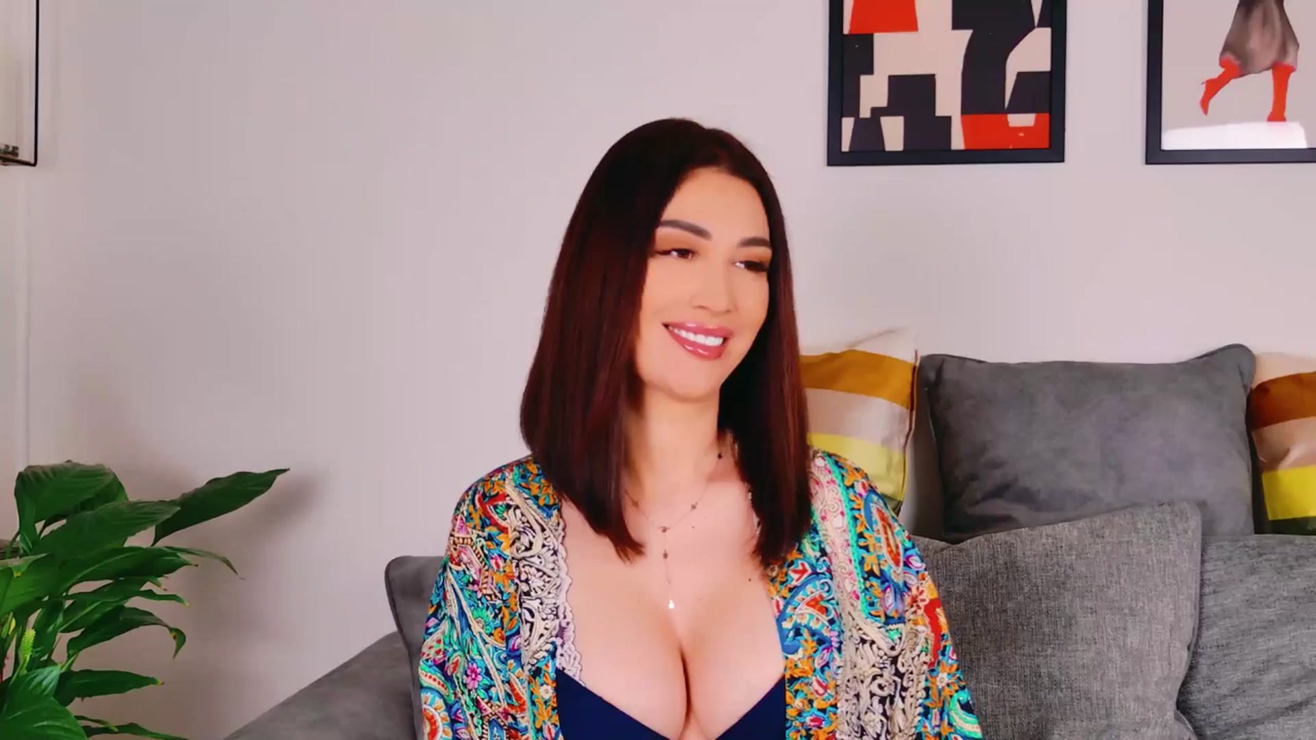Gallery image thumbnail from AllisonDesire's myfreecams stream on, 05/16/2024, 13:39 image 2 of 20