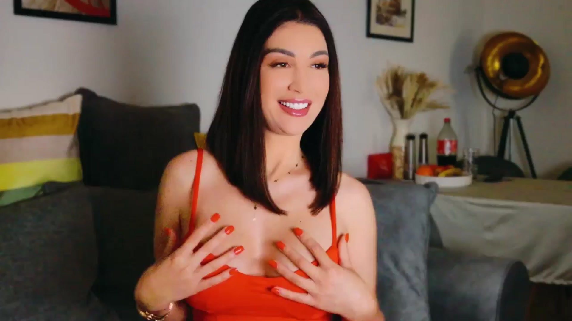 Gallery image thumbnail from AllisonDesire's myfreecams stream on, 05/17/2024, 17:28 image 1 of 20