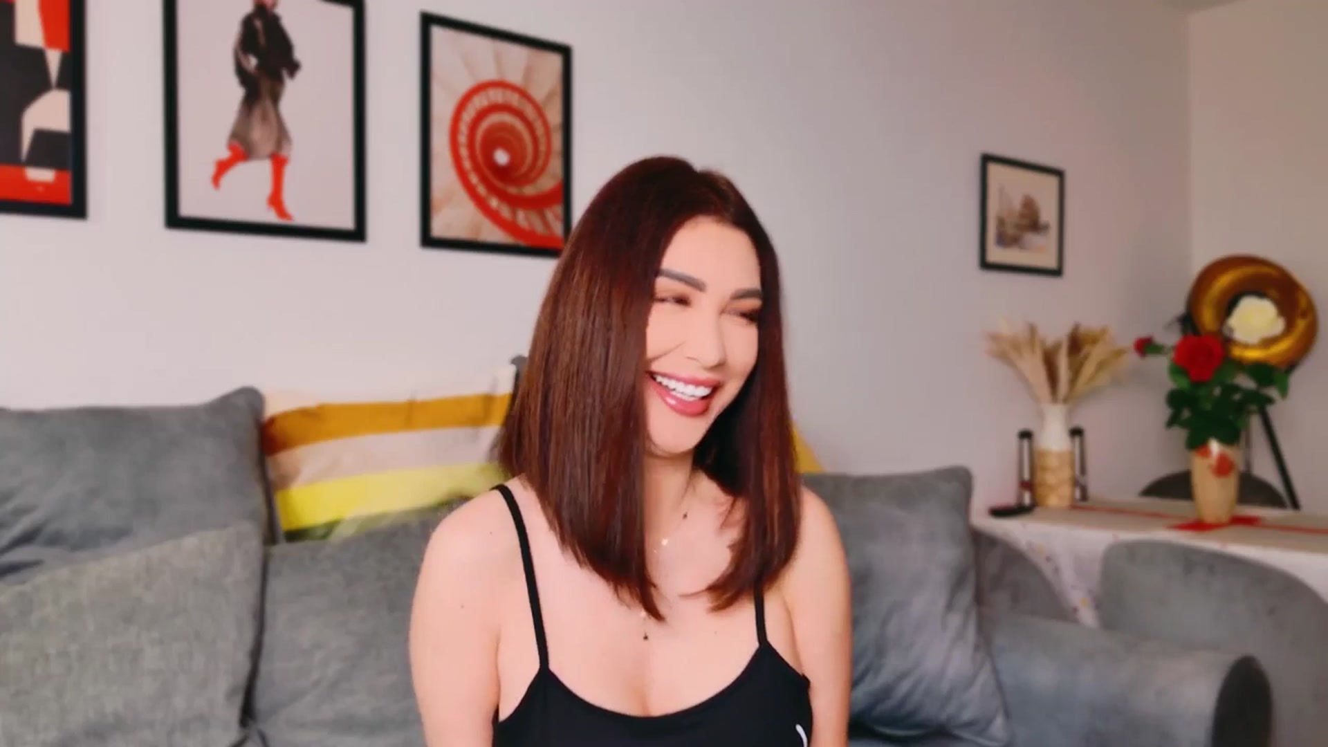 Gallery image thumbnail from AllisonDesire's myfreecams stream on, 05/23/2024, 11:41 image 10 of 20