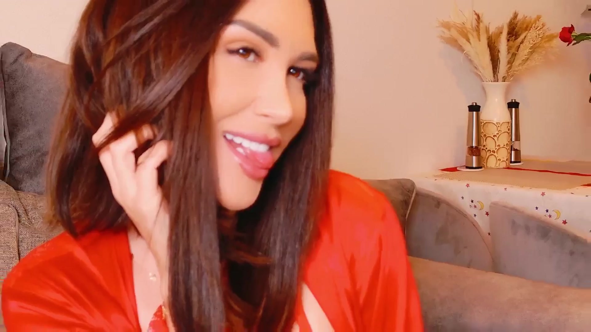 Gallery image thumbnail from AllisonDesire's myfreecams stream on, 05/24/2024, 20:09 image 14 of 20