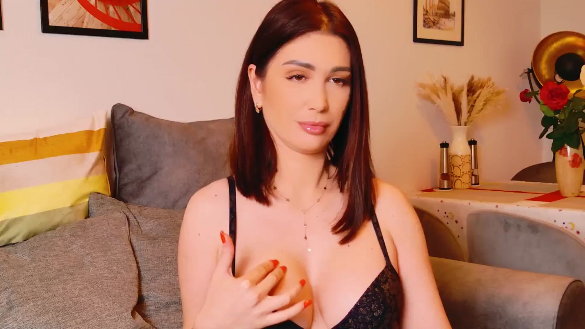 Gallery image thumbnail from AllisonDesire's myfreecams stream on, 05/25/2024, 19:54 image 1 of 20
