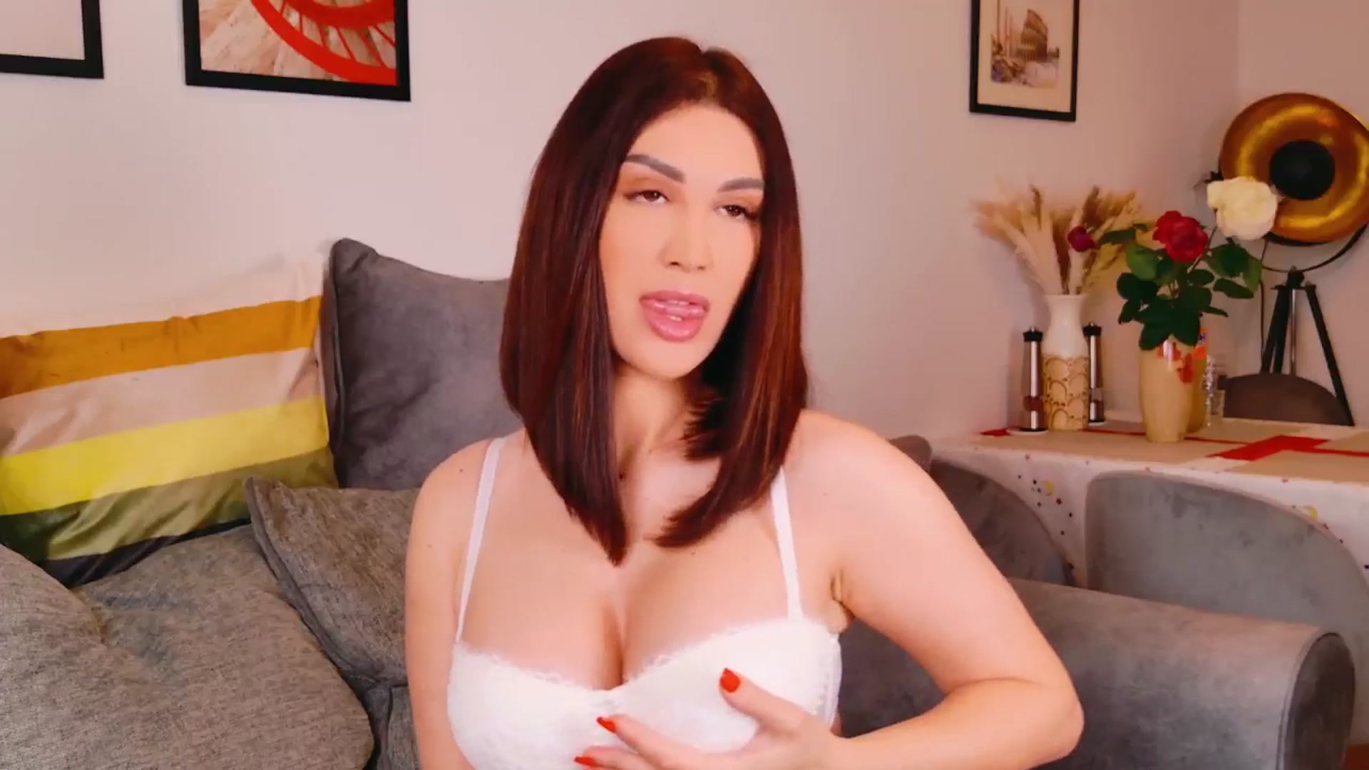 Gallery image thumbnail from AllisonDesire's myfreecams stream on, 05/26/2024, 19:26 image 15 of 20