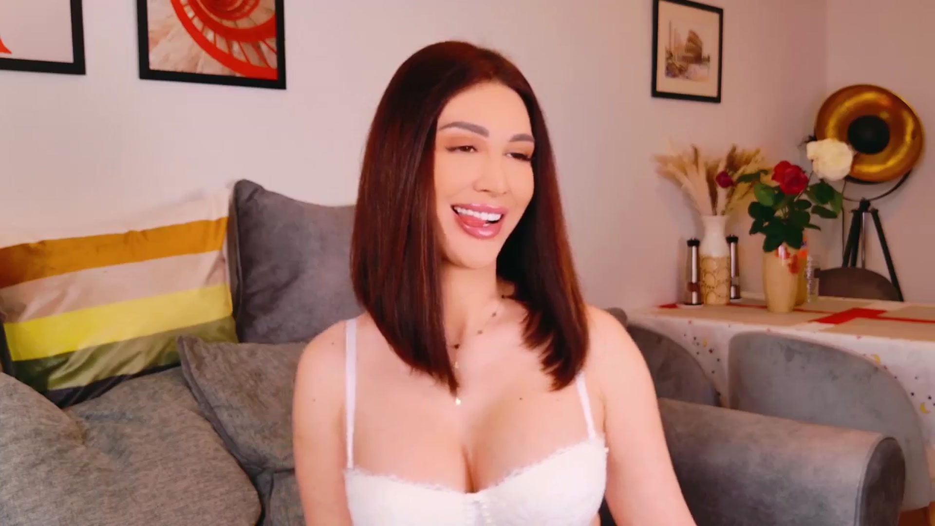 Gallery image thumbnail from AllisonDesire's myfreecams stream on, 05/26/2024, 19:26 image 11 of 20