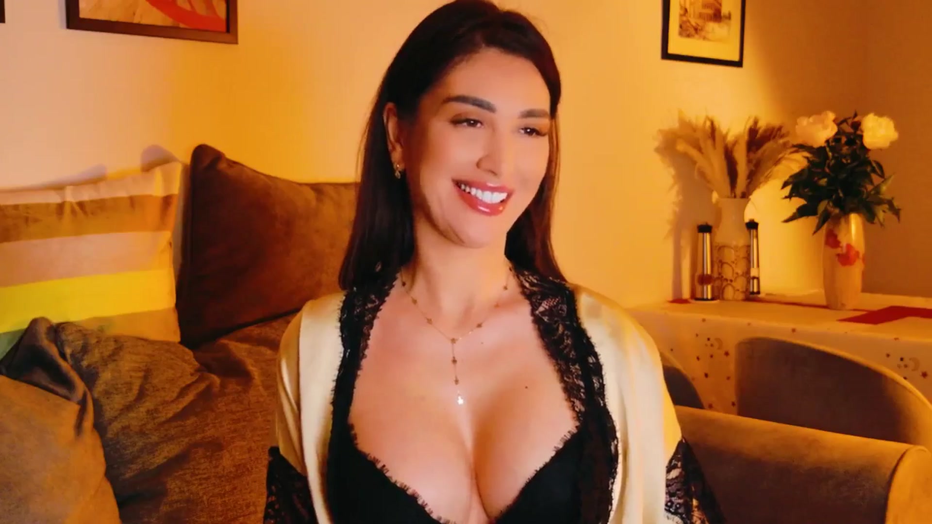 Gallery image thumbnail from AllisonDesire's myfreecams stream on, 05/30/2024, 19:23 image 2 of 20
