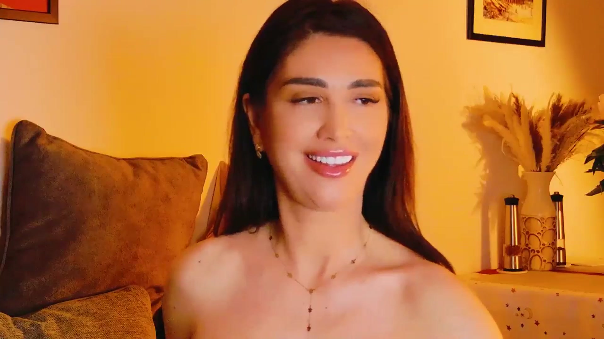 Gallery image thumbnail from AllisonDesire's myfreecams stream on, 05/30/2024, 19:45 image 13 of 20