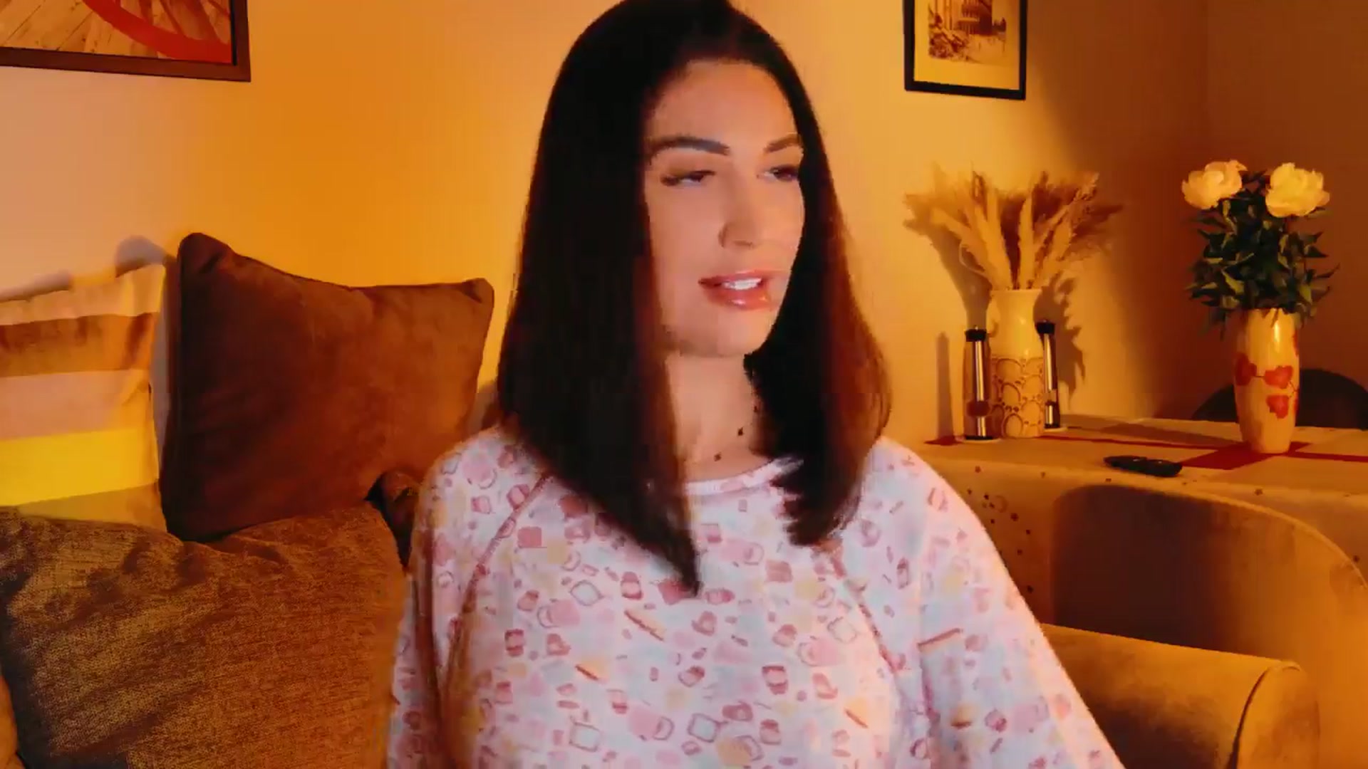 Gallery image thumbnail from AllisonDesire's myfreecams stream on, 05/31/2024, 18:00 image 14 of 20