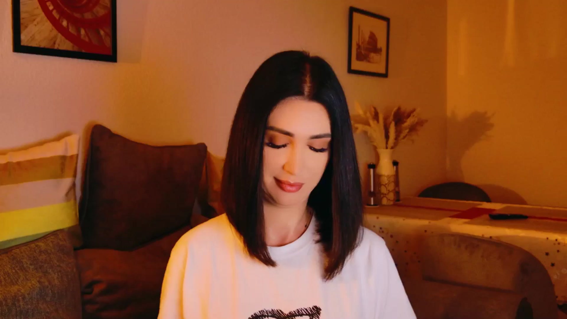 Gallery image thumbnail from AllisonDesire's myfreecams stream on, 06/13/2024, 21:21 image 7 of 20