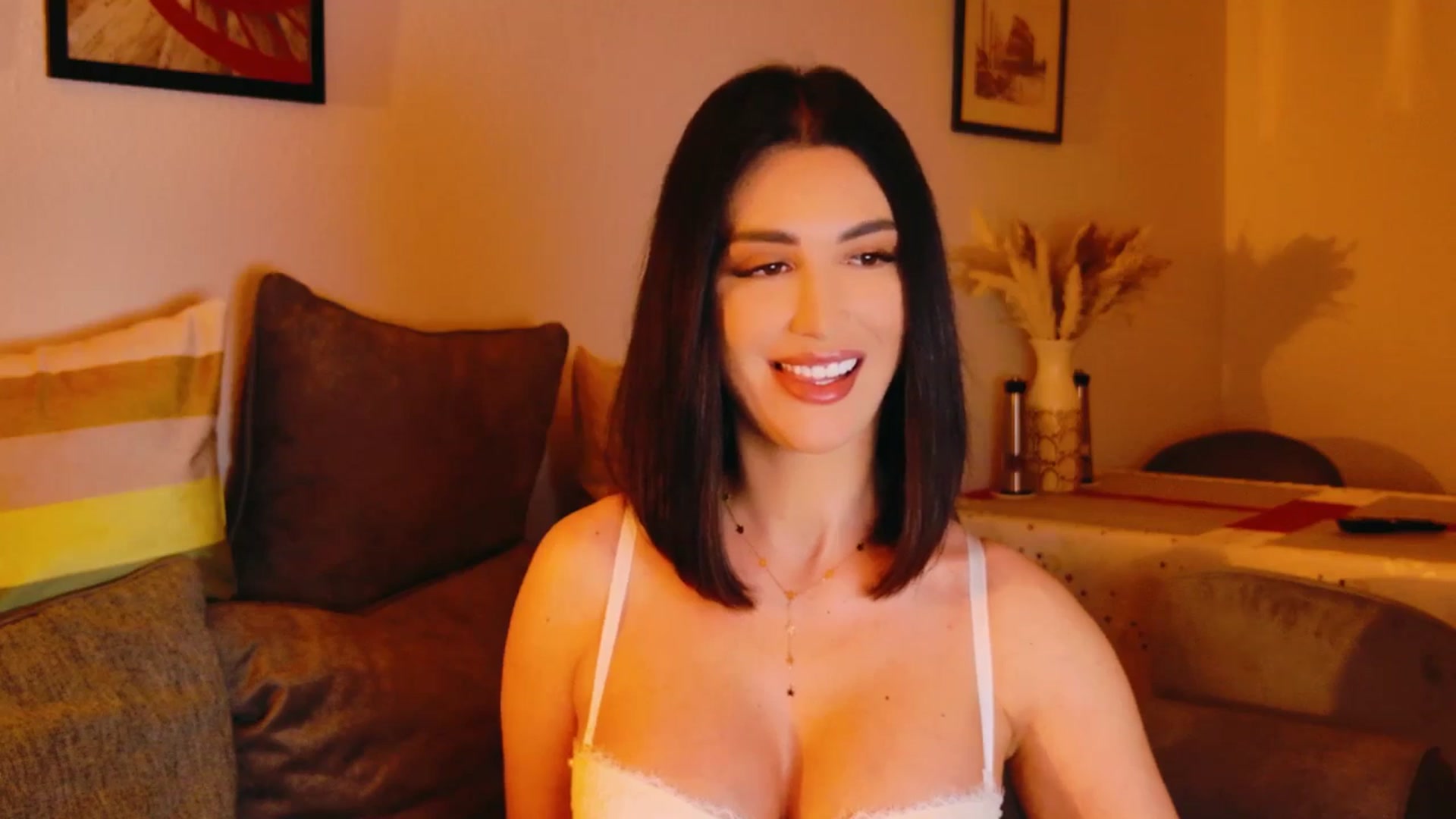 Gallery image thumbnail from AllisonDesire's myfreecams stream on, 06/13/2024, 21:53 image 5 of 20