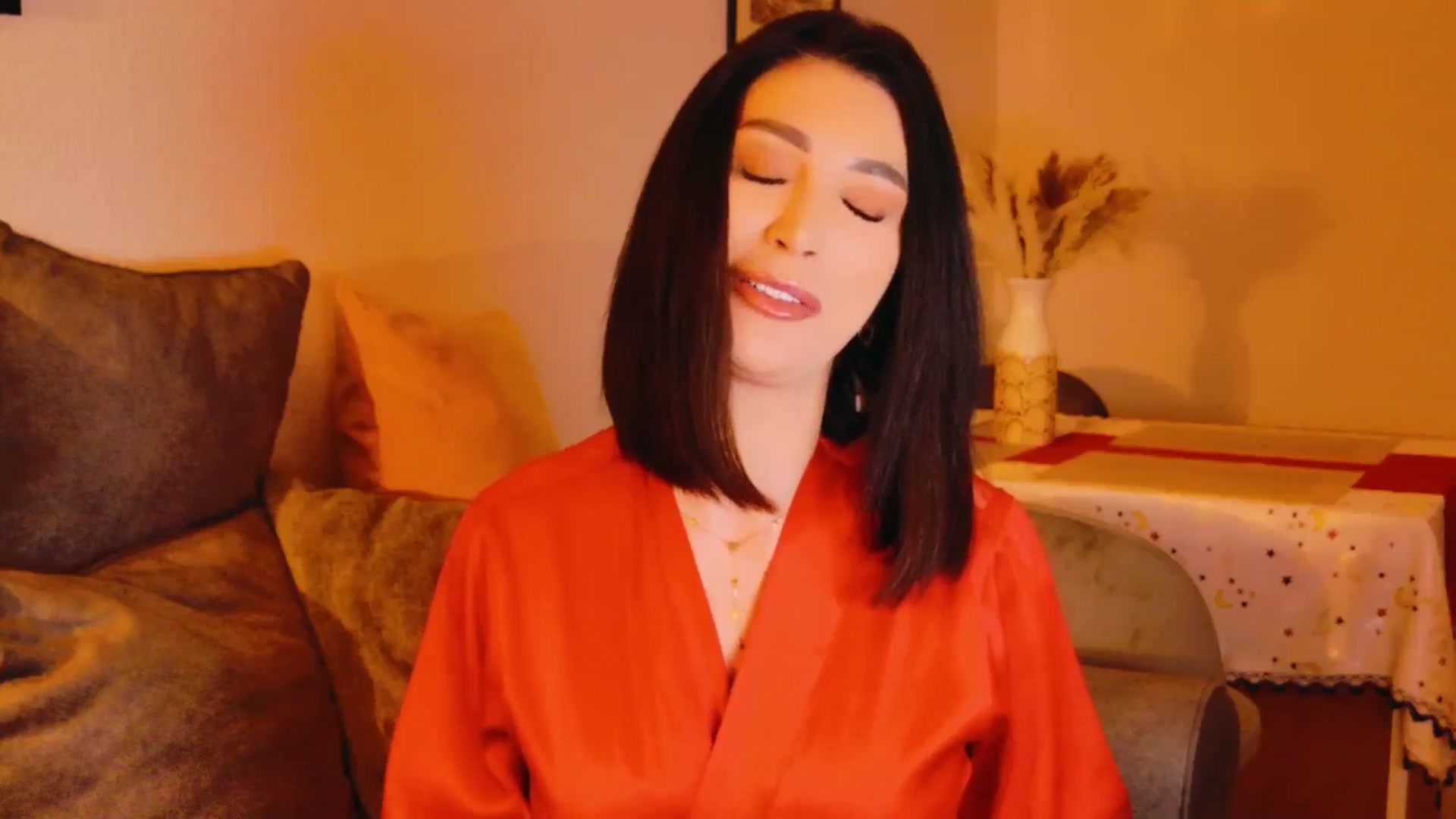 Gallery image thumbnail from AllisonDesire's myfreecams stream on, 06/16/2024, 20:21 image 4 of 20