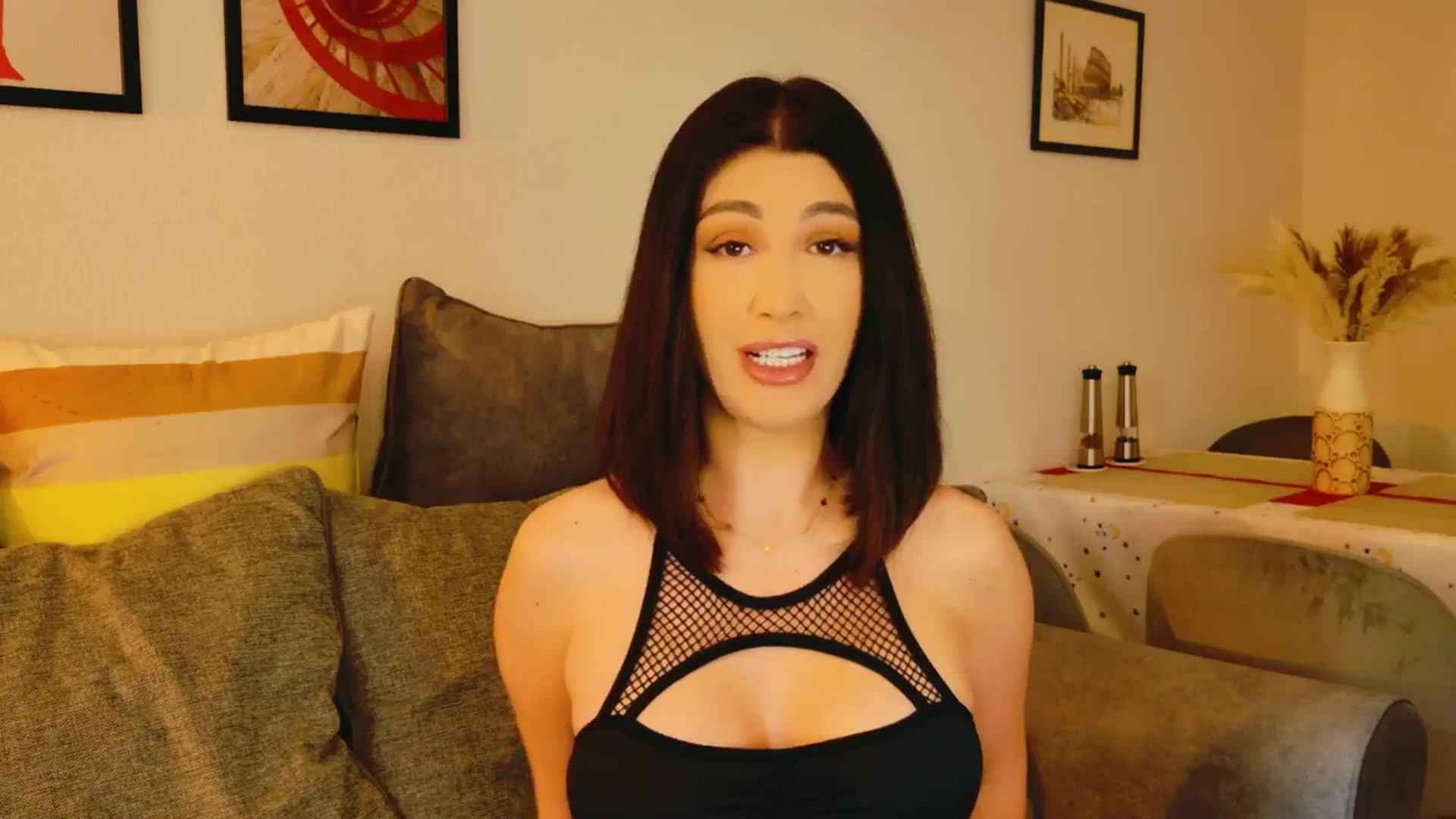 Gallery image thumbnail from AllisonDesire's myfreecams stream on, 06/18/2024, 12:08 image 13 of 20