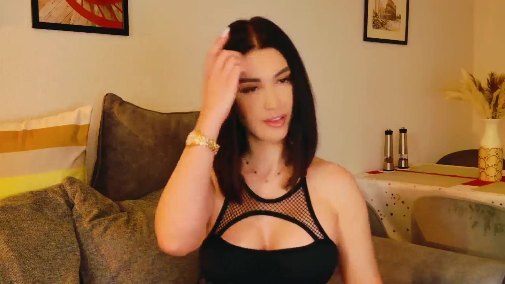 Gallery image thumbnail from AllisonDesire's myfreecams stream on, 06/18/2024, 14:19 image 6 of 20